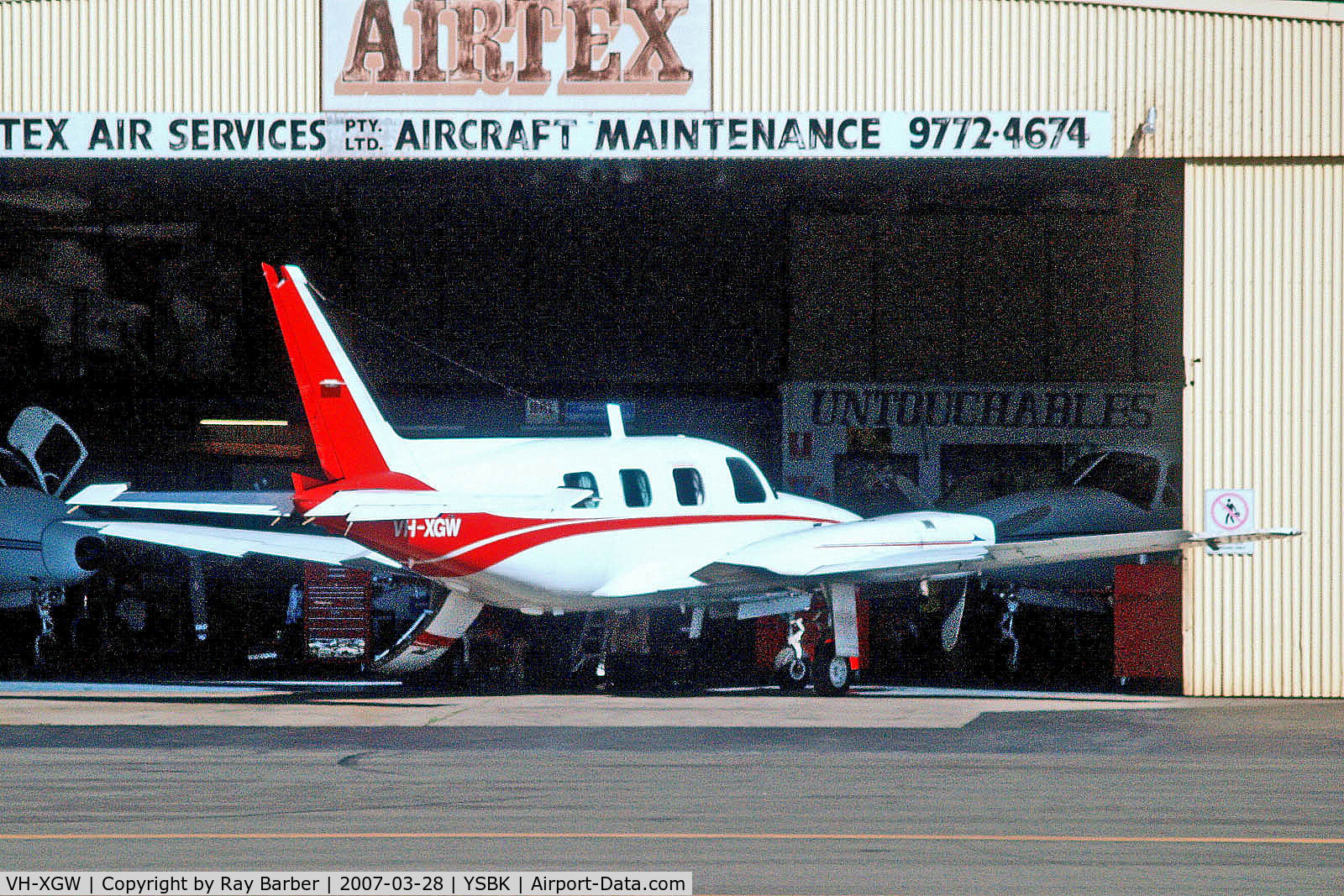VH-XGW, 1984 Piper PA-31P-350/A1 Mojave C/N 31P-8414001, VH-XGW   Piper PA-31P-350 Mojave [31P-8414001] (AirMed Australia) Sydney-Bankstown~VH 28/03/2007