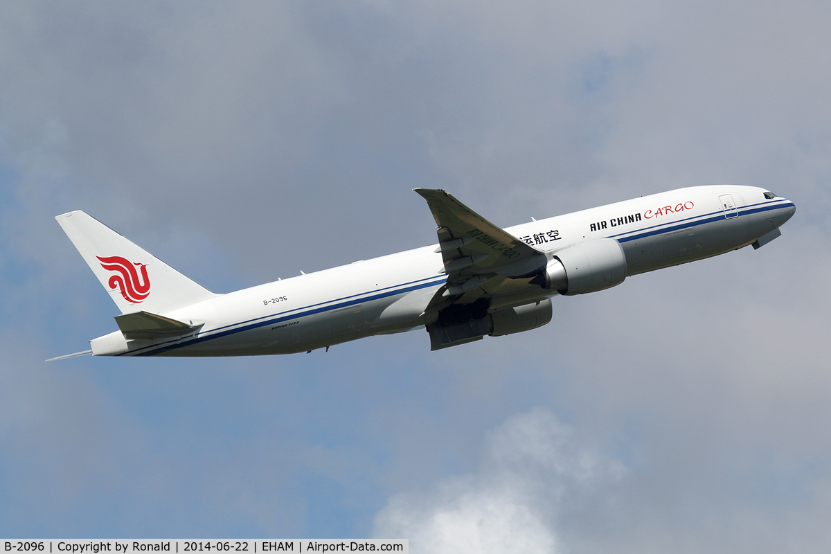 B-2096, 2014 Boeing 777-FFT C/N 44679, at spl