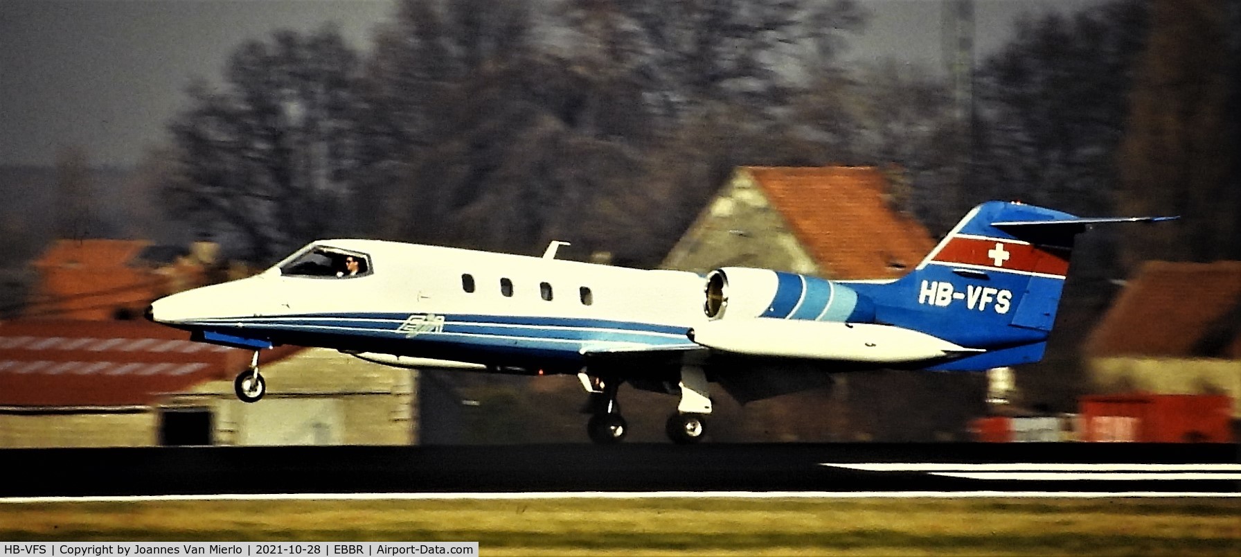 HB-VFS, 1978 Learjet 36A C/N 042, Slide scan
