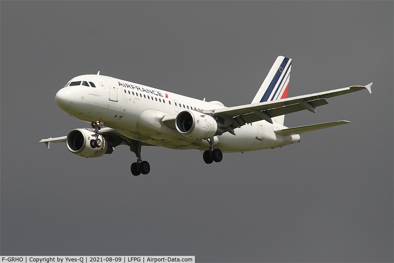 F-GRHO, 2000 Airbus A319-111 C/N 1271, Airbus A319-111, Short approach Rwy 26L, Roissy Charles De Gaulle Airport (LFPG-CDG)