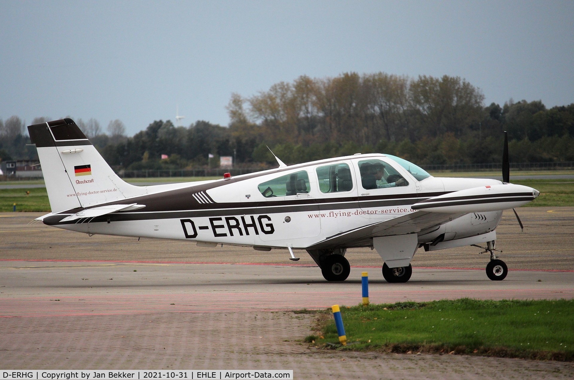 D-ERHG, 1990 Beech F33A Bonanza Bonanza C/N CE-1507, Lelystad Airport