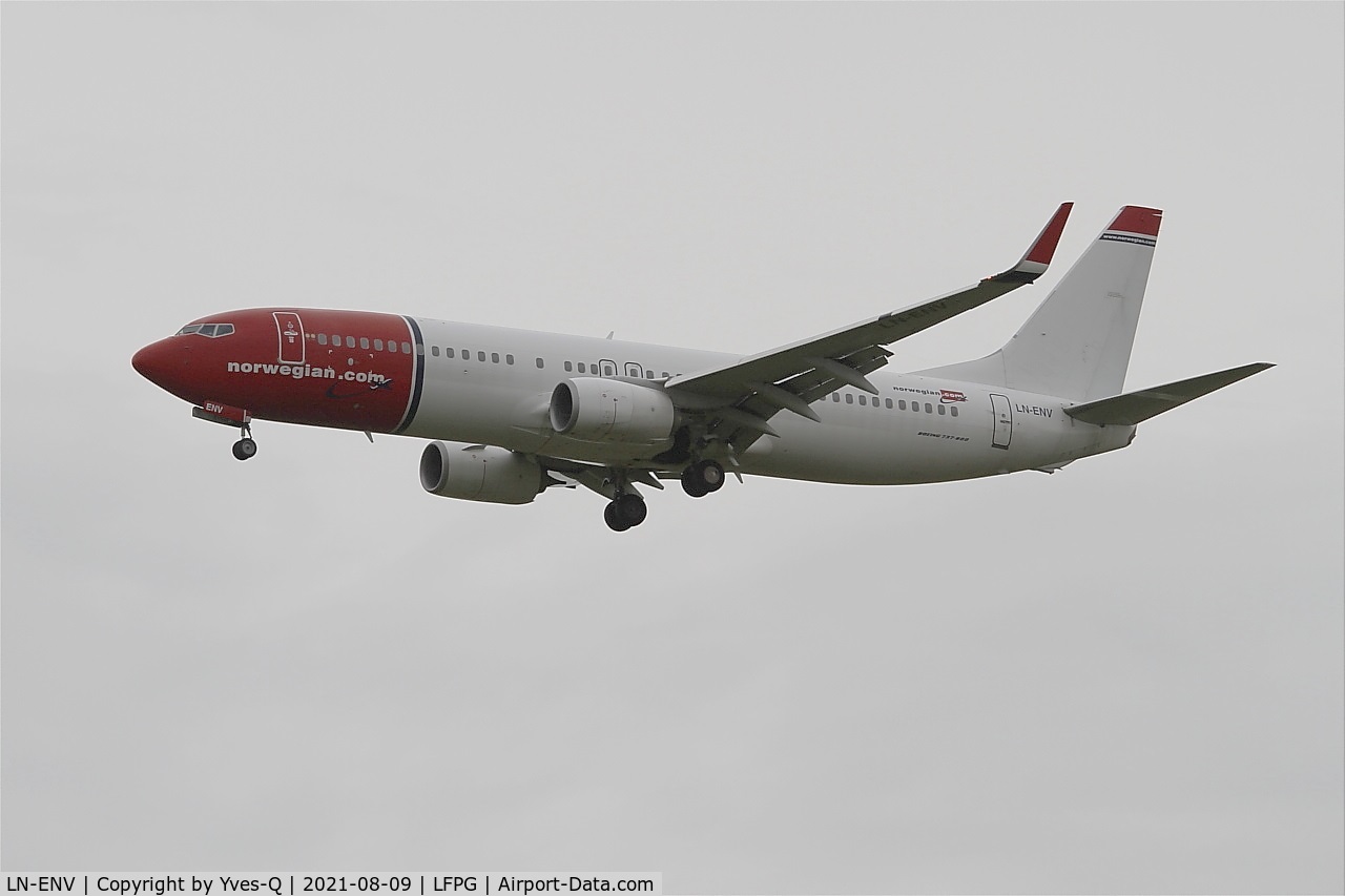 LN-ENV, 2015 Boeing 737-8JP C/N 41140, Boeing 737-8JP, Short approach rwy26L, Roissy Charles De Gaulle airport (LFPG-CDG)
