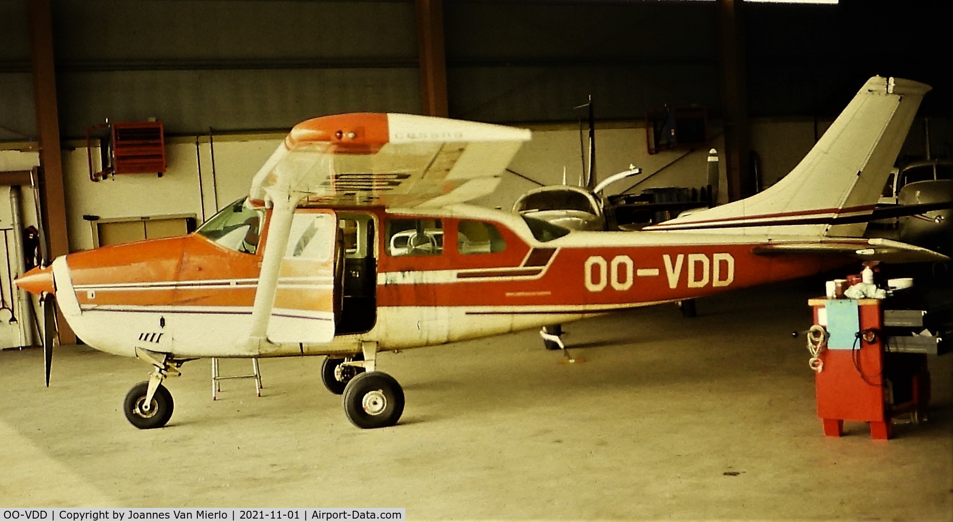 OO-VDD, 1972 Cessna U206F Stationair Stationair C/N U20601857, Slide scan
