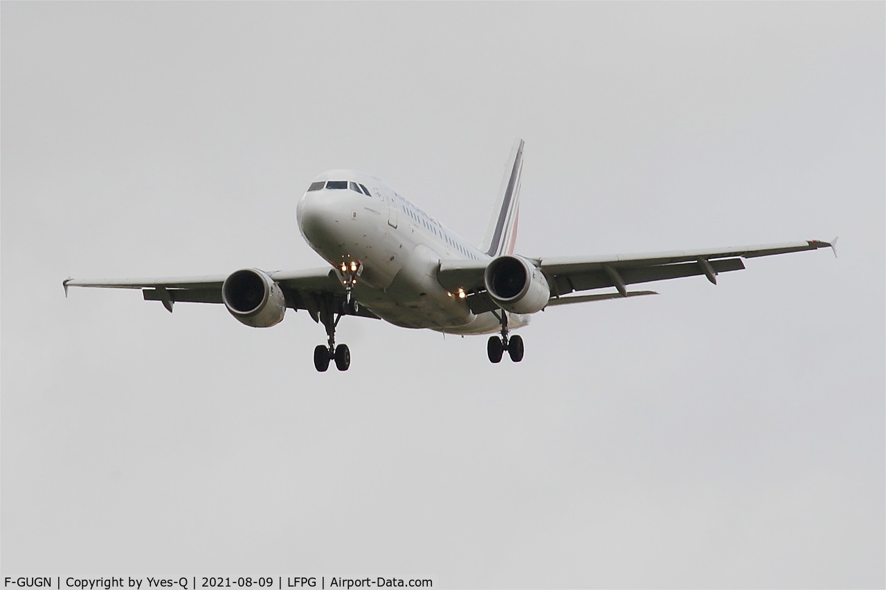 F-GUGN, 2006 Airbus A318-111 C/N 2918, Airbus A318-111, Short approach rwy 26L, Roissy Charles De Gaulle airport (LFPG-CDG)