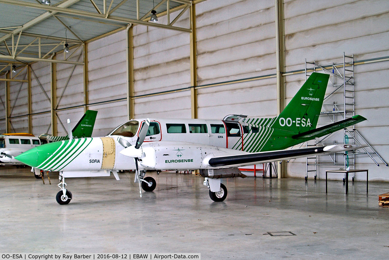 OO-ESA, 1976 Cessna 404 II Titan C/N 404-0020, OO-ESA   Cessna 404 Titan II [404-0020] (Eurosense) Antwerp-Deurne~OO 12/08/2016