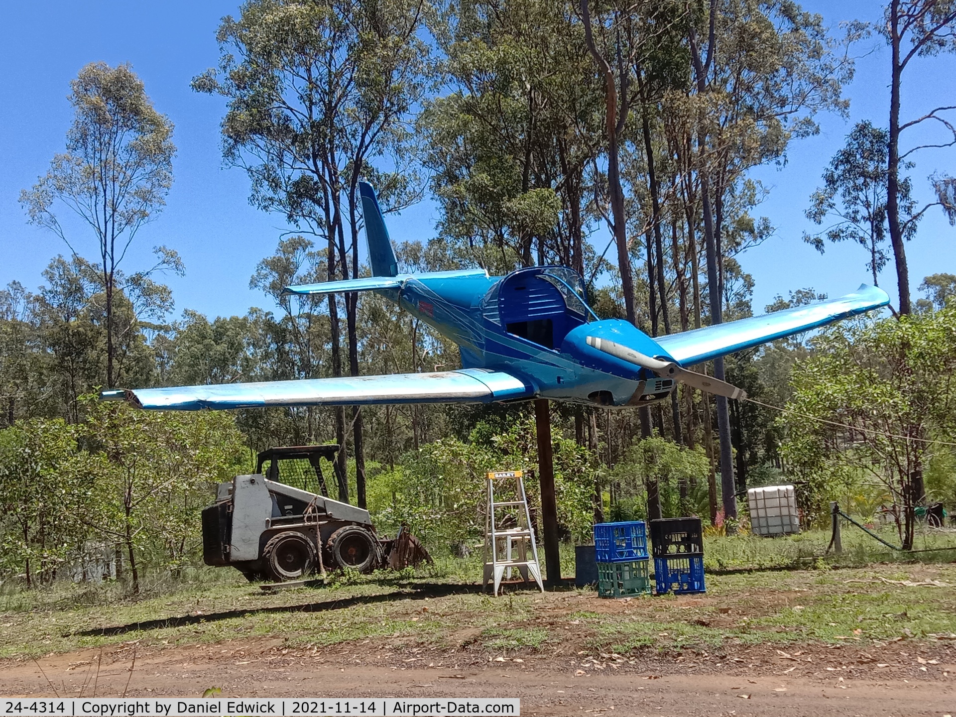 24-4314, 2005 Sabre RVX-115 C/N 5105125k, Plane was crashed and stripped for parts 
It now rests as a garden orniment in Glenwood qld
