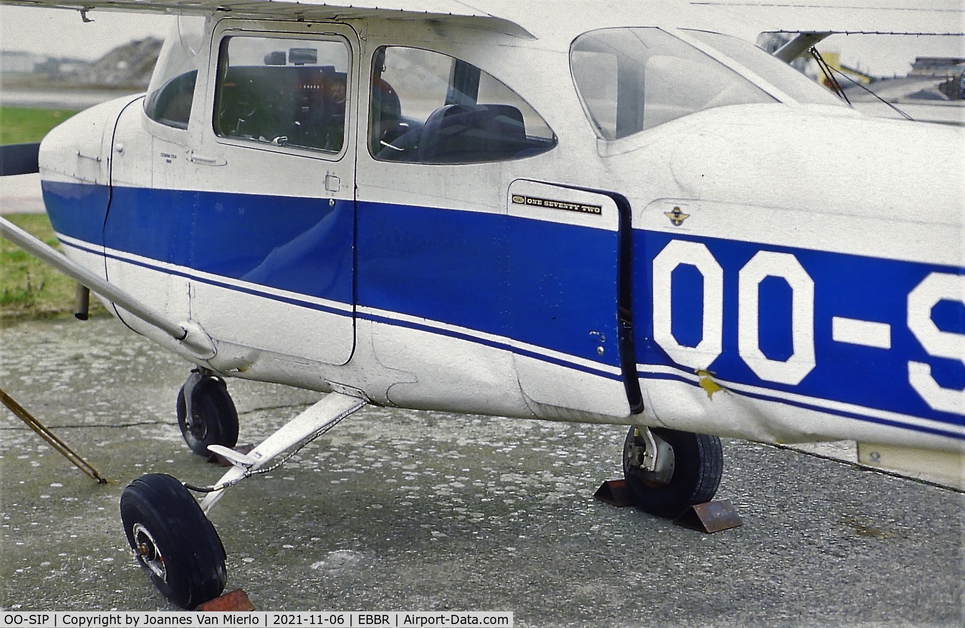 OO-SIP, 1966 Reims F172H Skyhawk C/N 0331, Slide scan