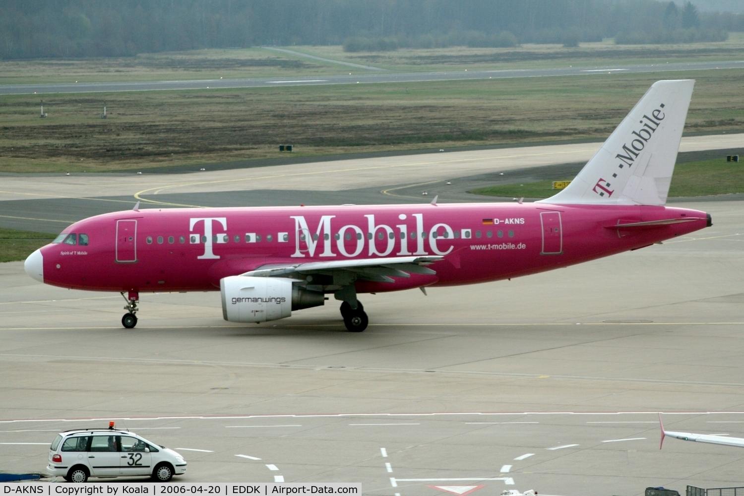 D-AKNS, 2000 Airbus A319-112 C/N 1277, Another T-Mobile Jet