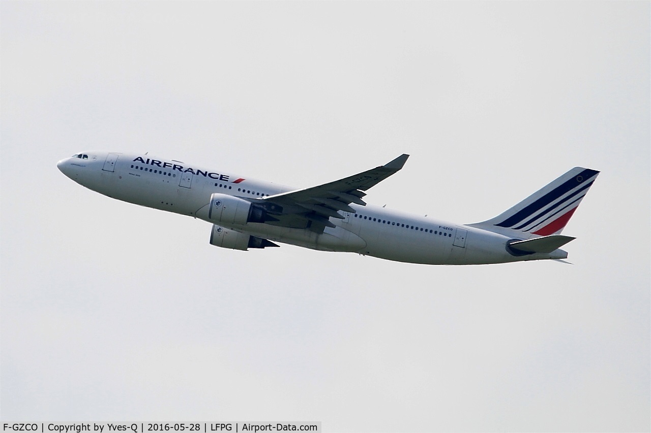 F-GZCO, 2006 Airbus A330-203 C/N 657, Airbus A330-203, Climbing from Rwy 08L, Roissy Charles De Gaulle Airport (LFPG-CDG)