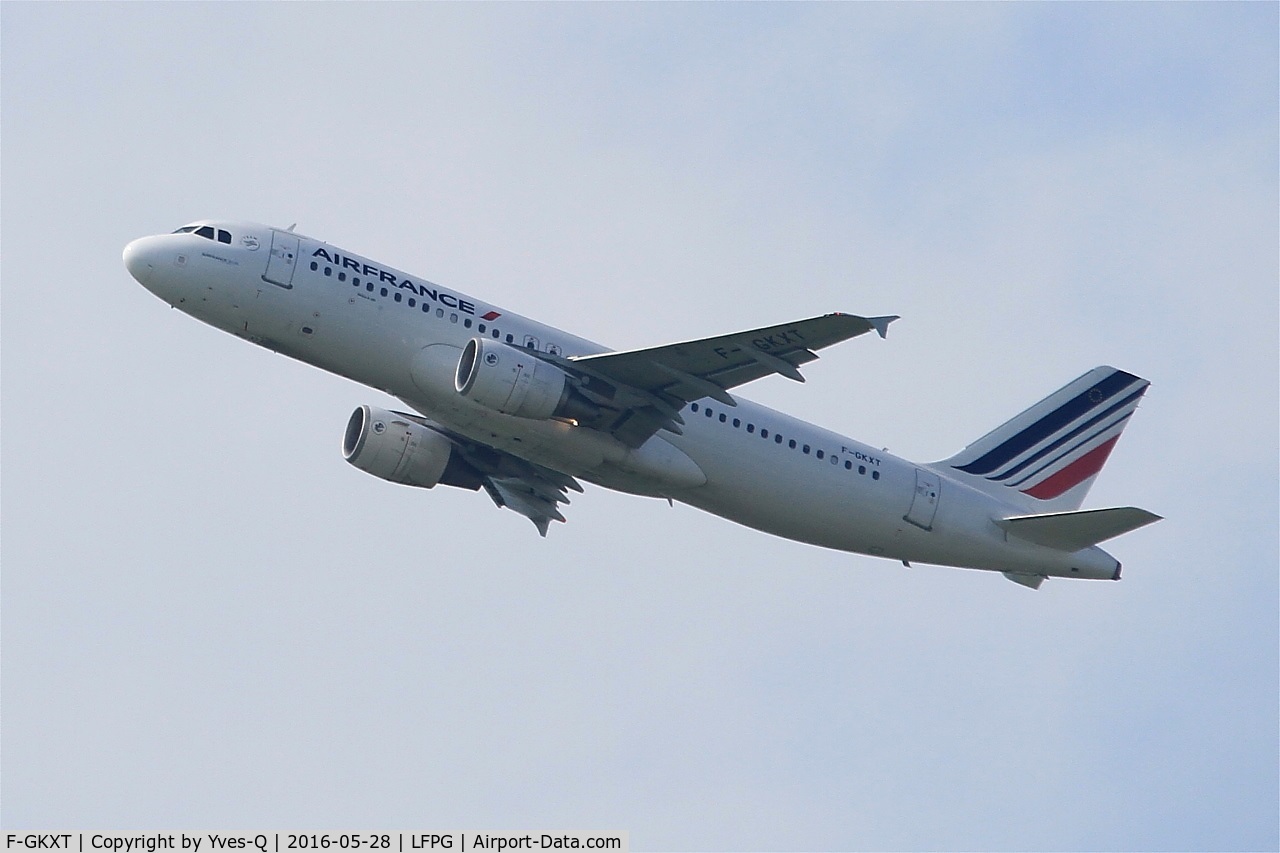 F-GKXT, 2009 Airbus A320-214 C/N 3859, Airbus A320-214, Climbing from rwy 08L, Roissy Charles De Gaulle airport (LFPG-CDG)