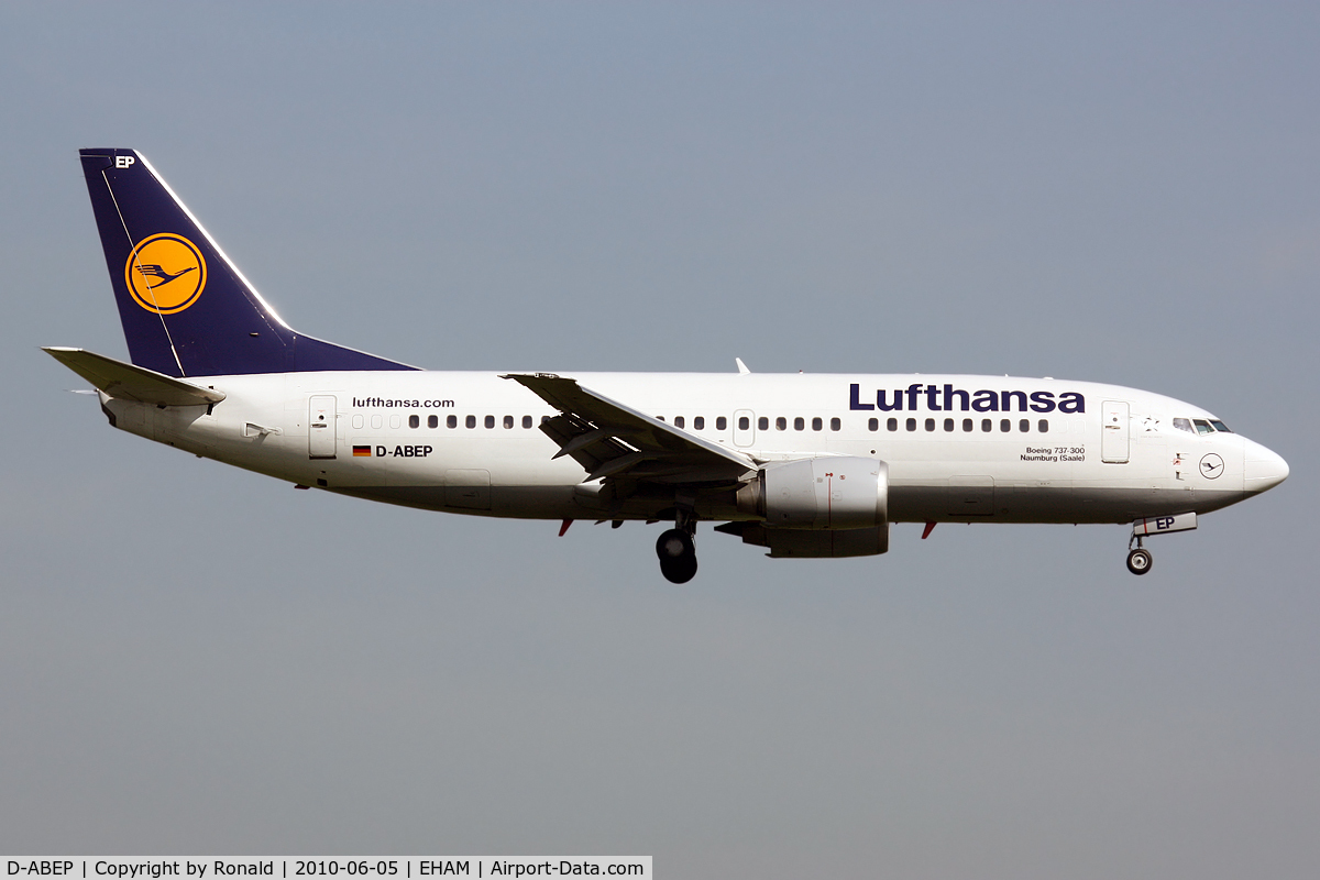 D-ABEP, 1992 Boeing 737-330 C/N 26430, at spl