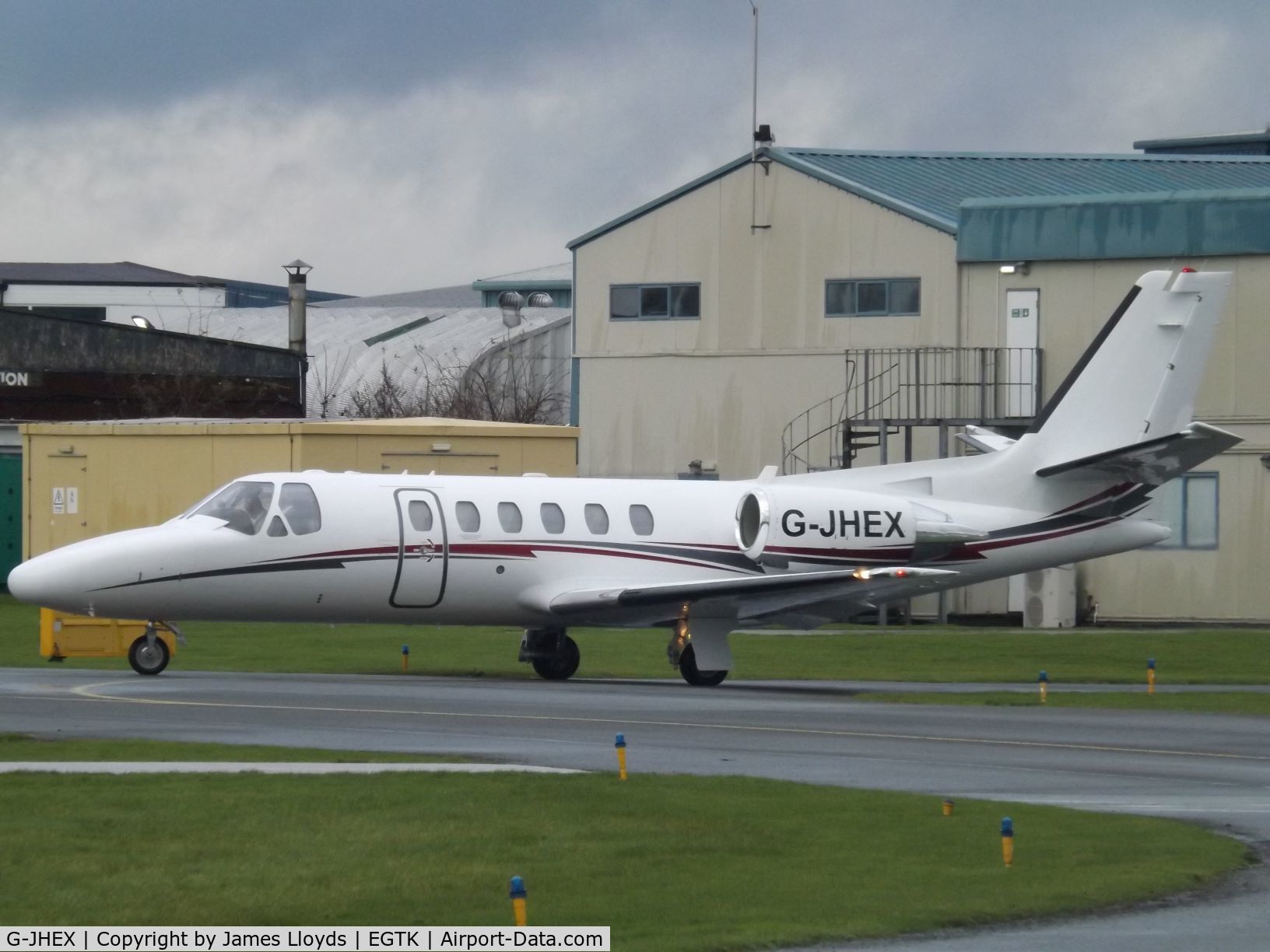 G-JHEX, 2006 Cessna 550 Citation Bravo C/N 550-1130, Taxing out from Oxford Airport for a training flight to/from Teesside Airport.
