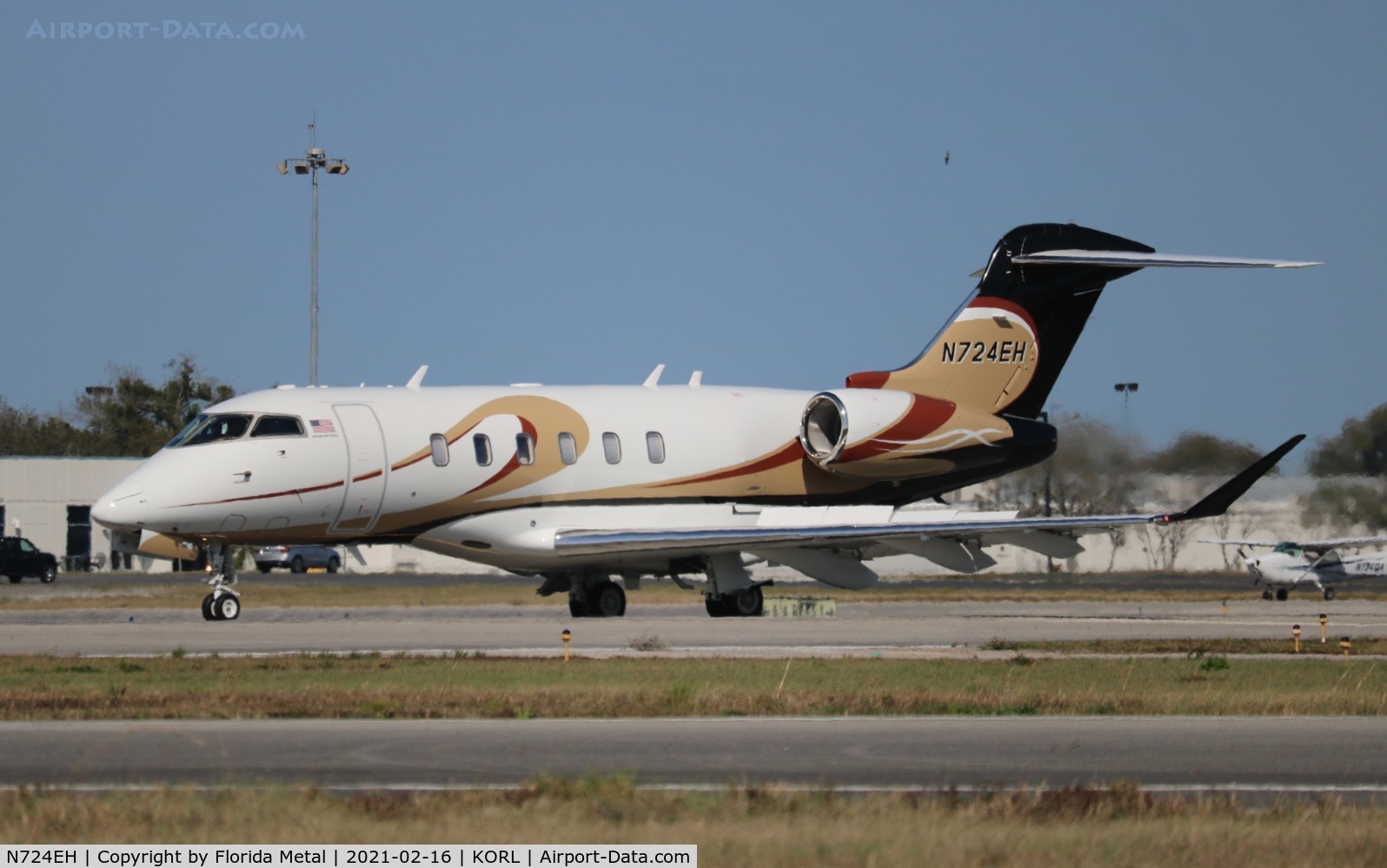N724EH, 2016 Bombardier Challenger 350 (BD-100-1A10) C/N 20613, ORL 2021