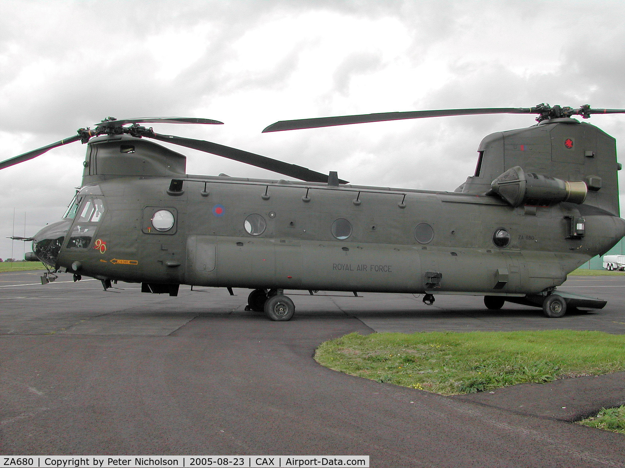 ZA680, Boeing Vertol Chinook HC.2 C/N M/A011/B-828/M7024, Chinook HC.2, callsign Twister 2, of 18 Squadron on a Qualified Helicopter Tactics Instructor course seen at Carlisle in August 2005.
