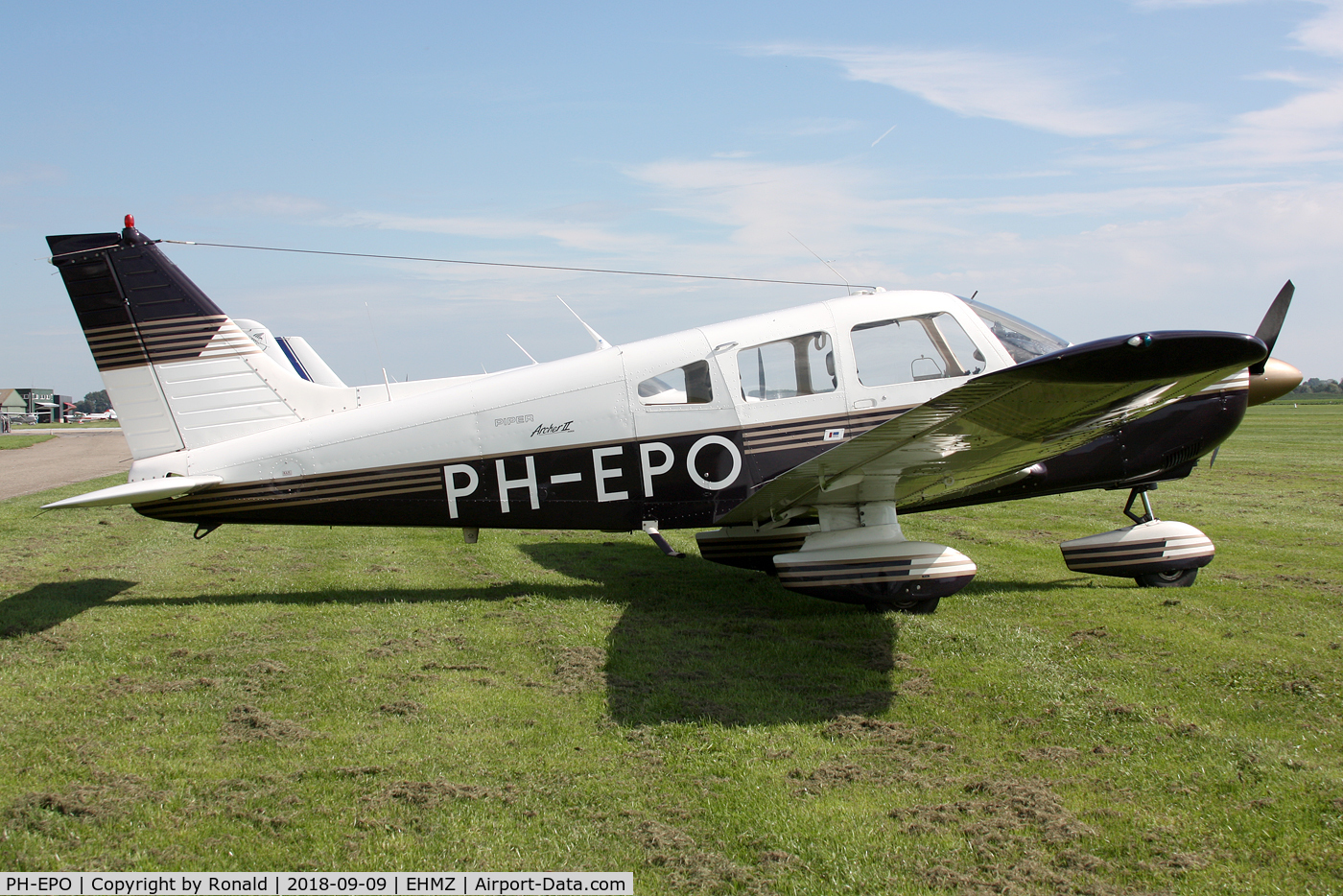 PH-EPO, Piper PA-28-181 Archer II C/N 28-7990557, at ehmz