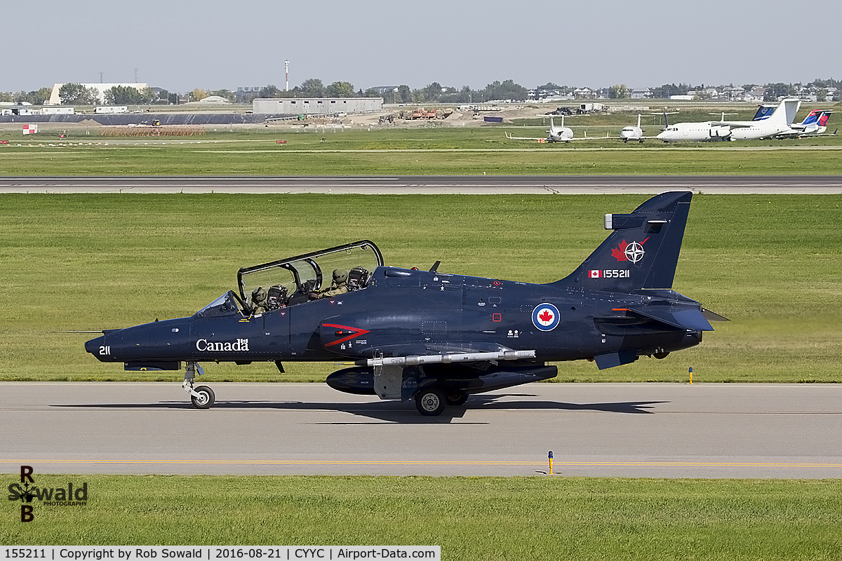 155211, 2000 BAE Systems CT-155 Hawk C/N IT019/705, Ready to leave CYYC for Moose Jaw.
