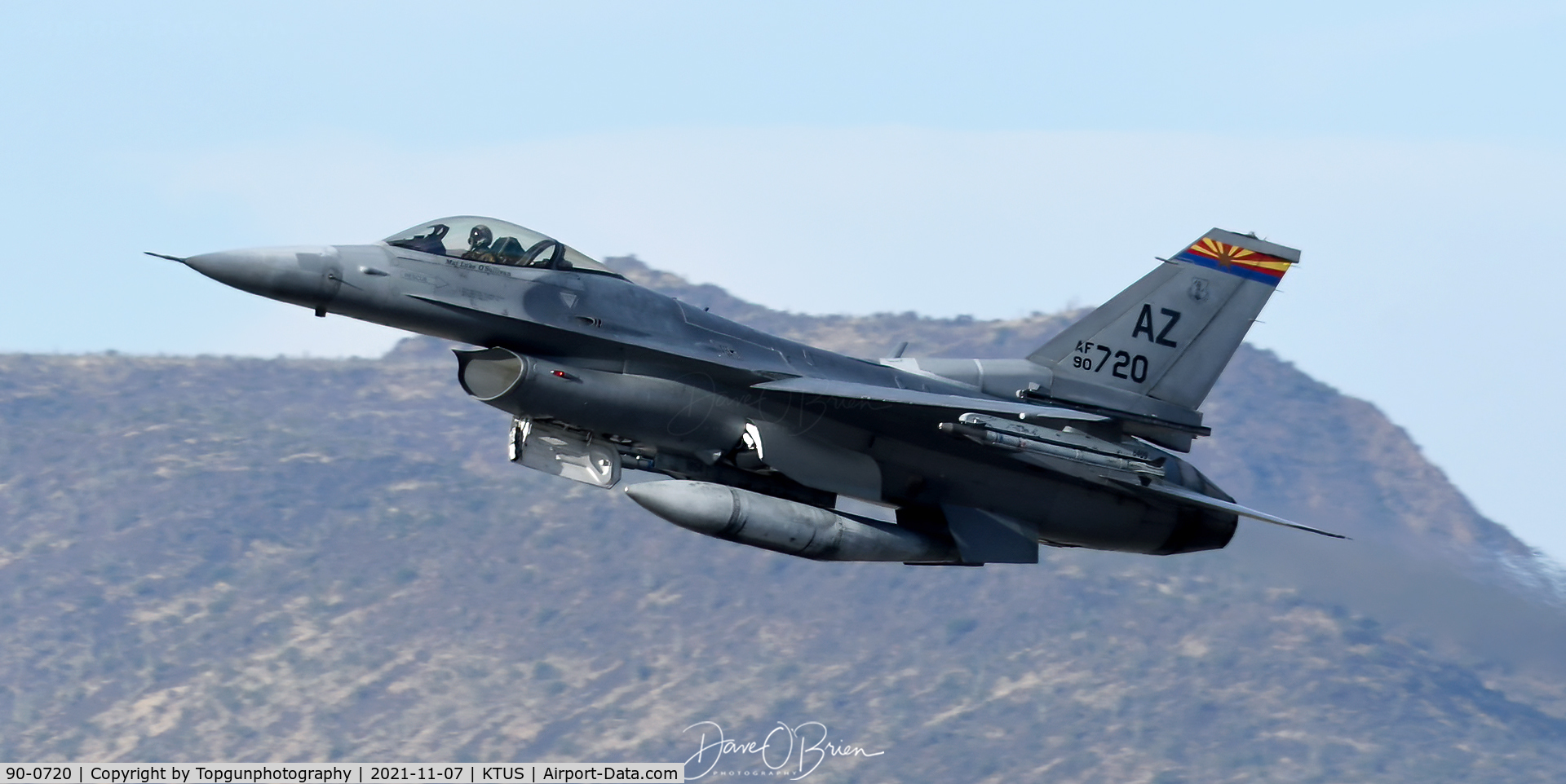 90-0720, General Dynamics F-16C Fighting Falcon C/N 1C-328, 195th FS ROCKET32