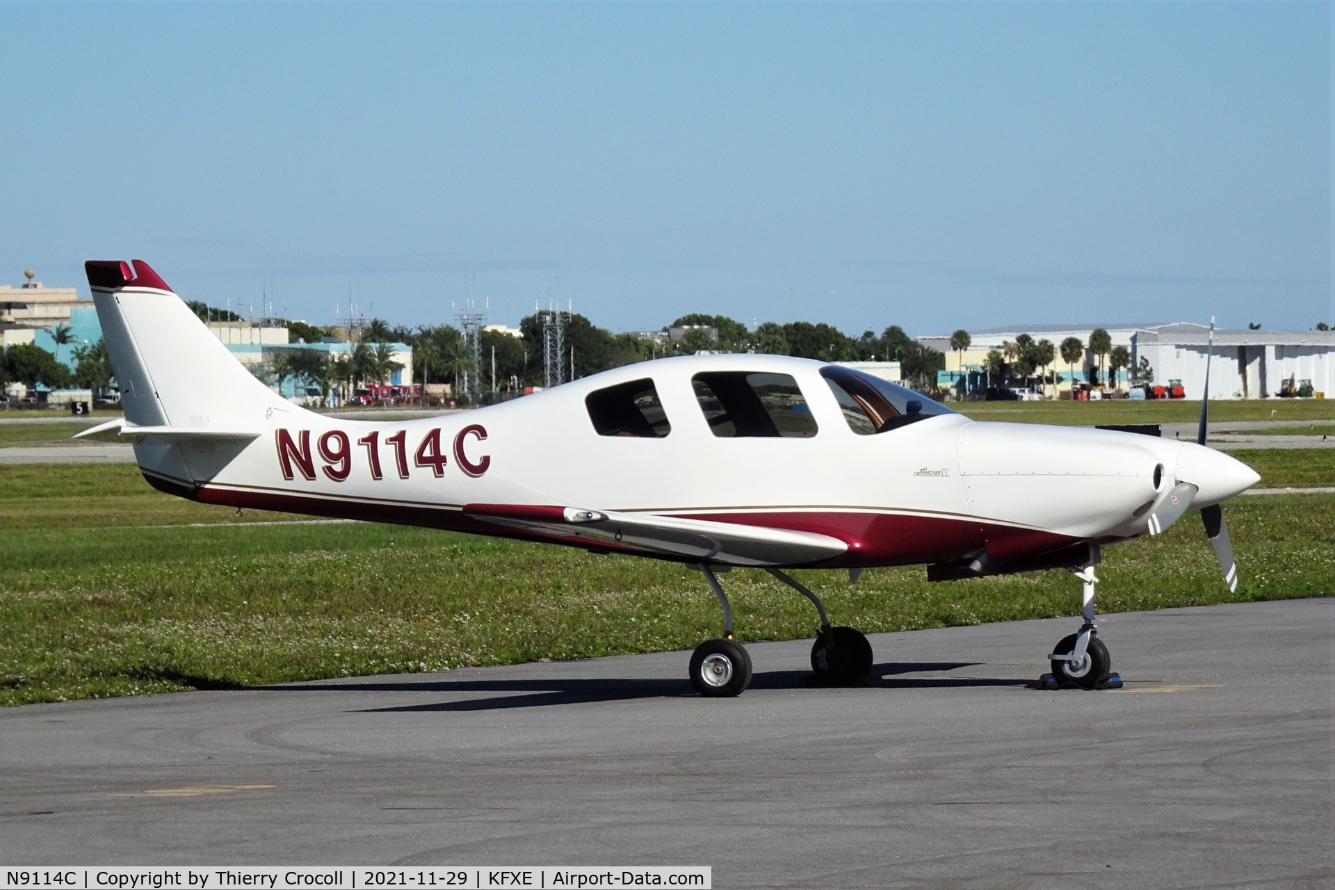 N9114C, 1996 Lancair IV C/N LIV-222, Parked at Fort Lauderdale Executive Airport