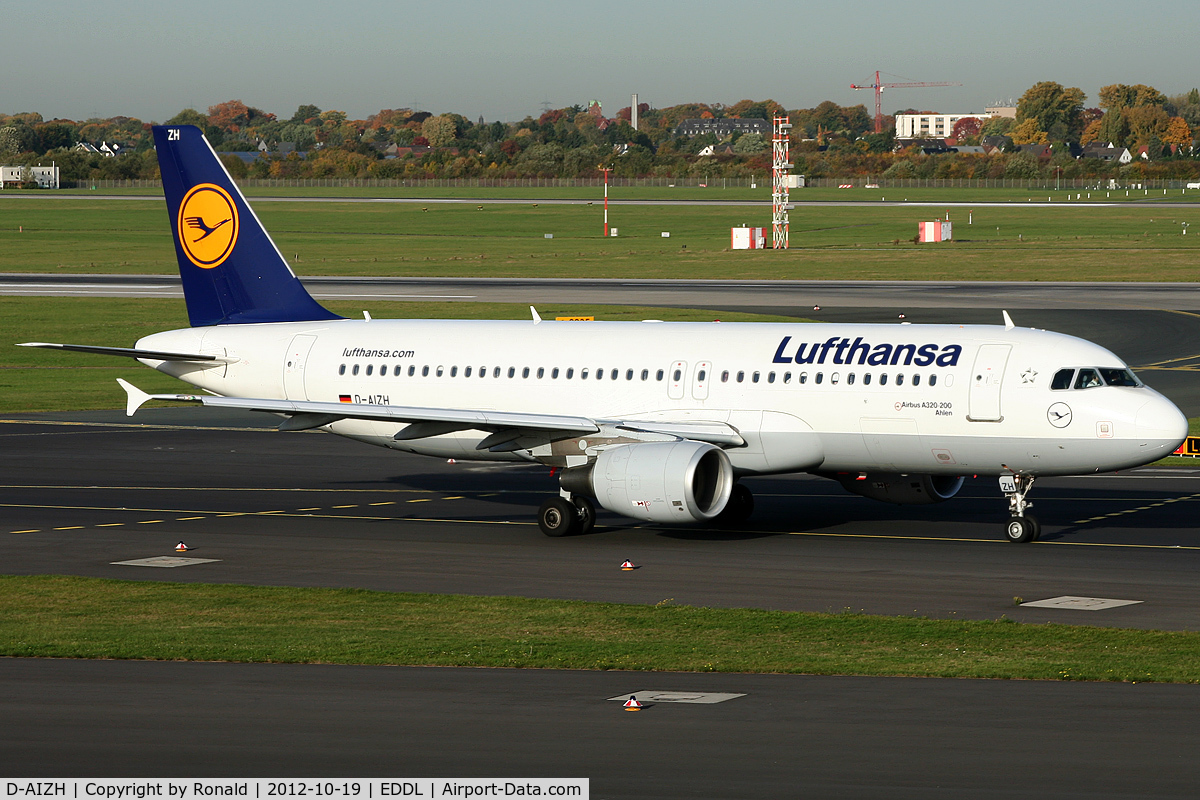 D-AIZH, 2010 Airbus A320-214 C/N 4363, at dus