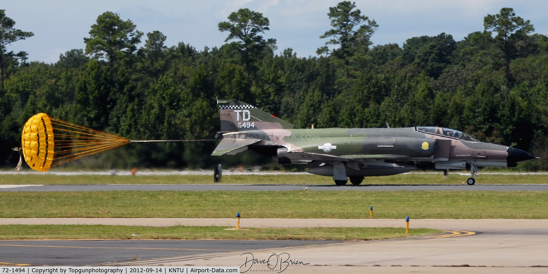 72-1494, McDonnell Douglas QF-4E Phantom II C/N 4498, QF-4 Phantom demo popping it's drag chute