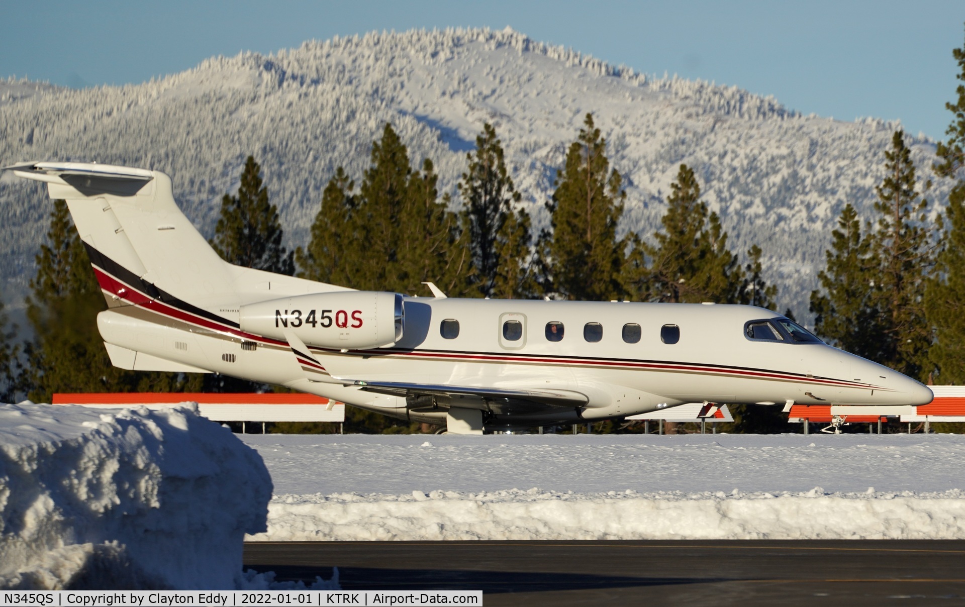 N345QS, 2014 Embraer EMB-505 Phenom 300 C/N 50500230, Truckee airport in California 2022.