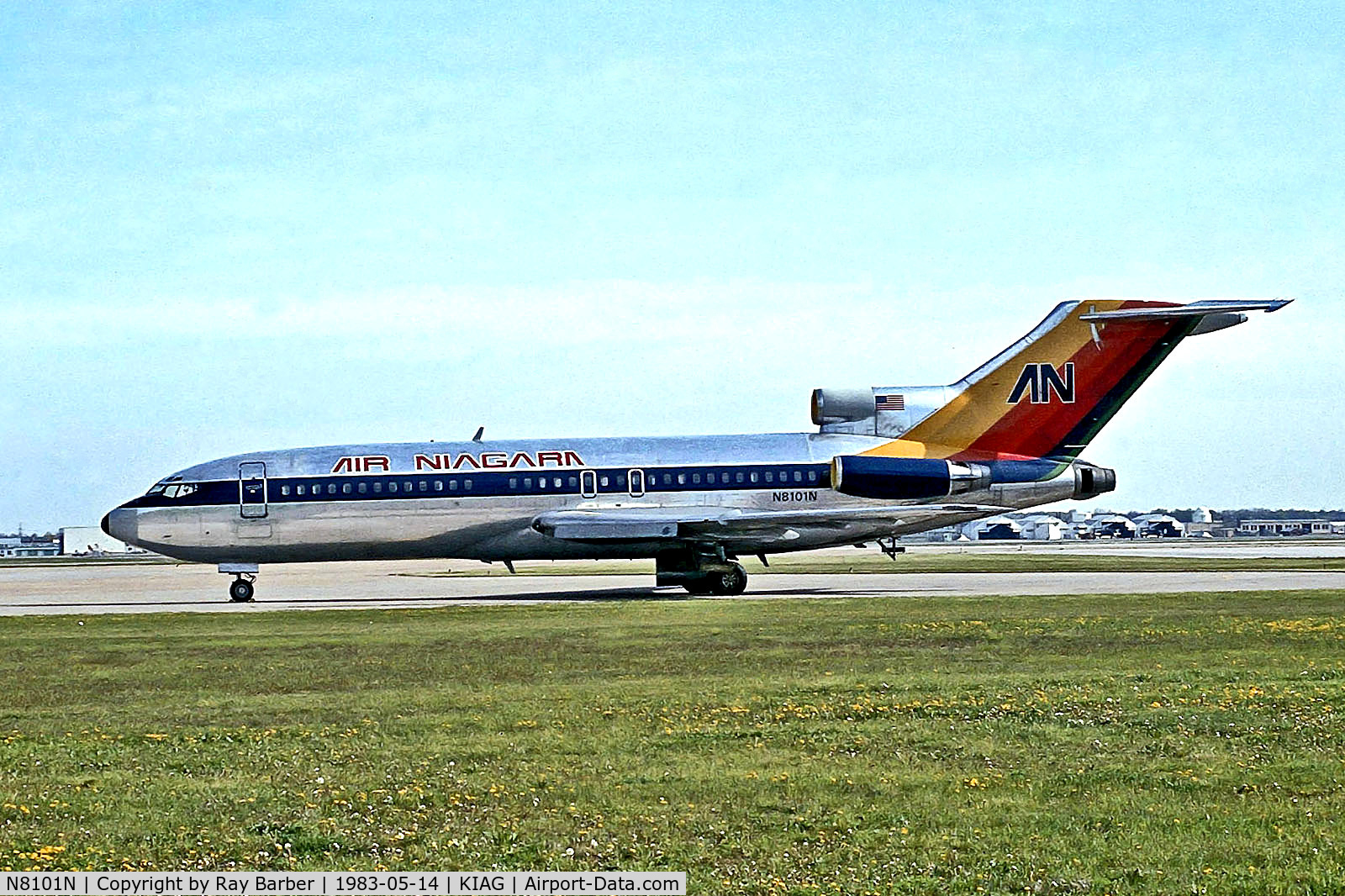 N8101N, 1963 Boeing 727-25 C/N 18252, N8101N   Boeing 727-25 [18252] (Air Niagara Express) Niagara Falls Int~N 14/05/1983
