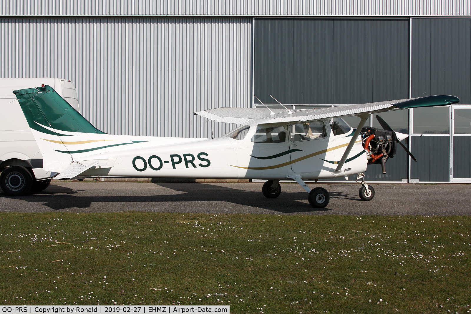 OO-PRS, 1974 Reims F172M II Skyhawk C/N 1044, at ehmz