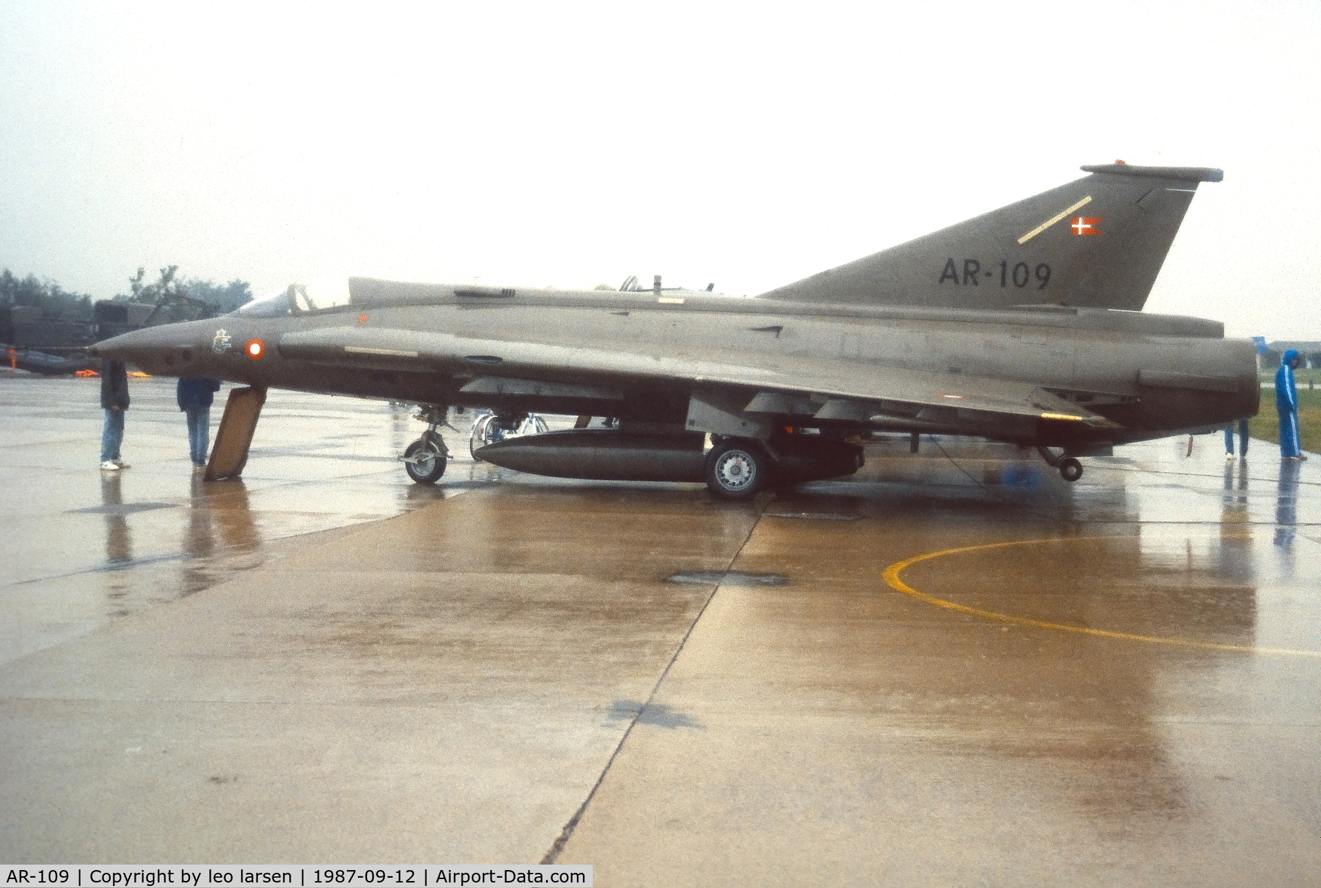 AR-109, 1971 Saab RF-35 Draken C/N 35-1109, Vaerloese Air Base Denmark 12.9.1987