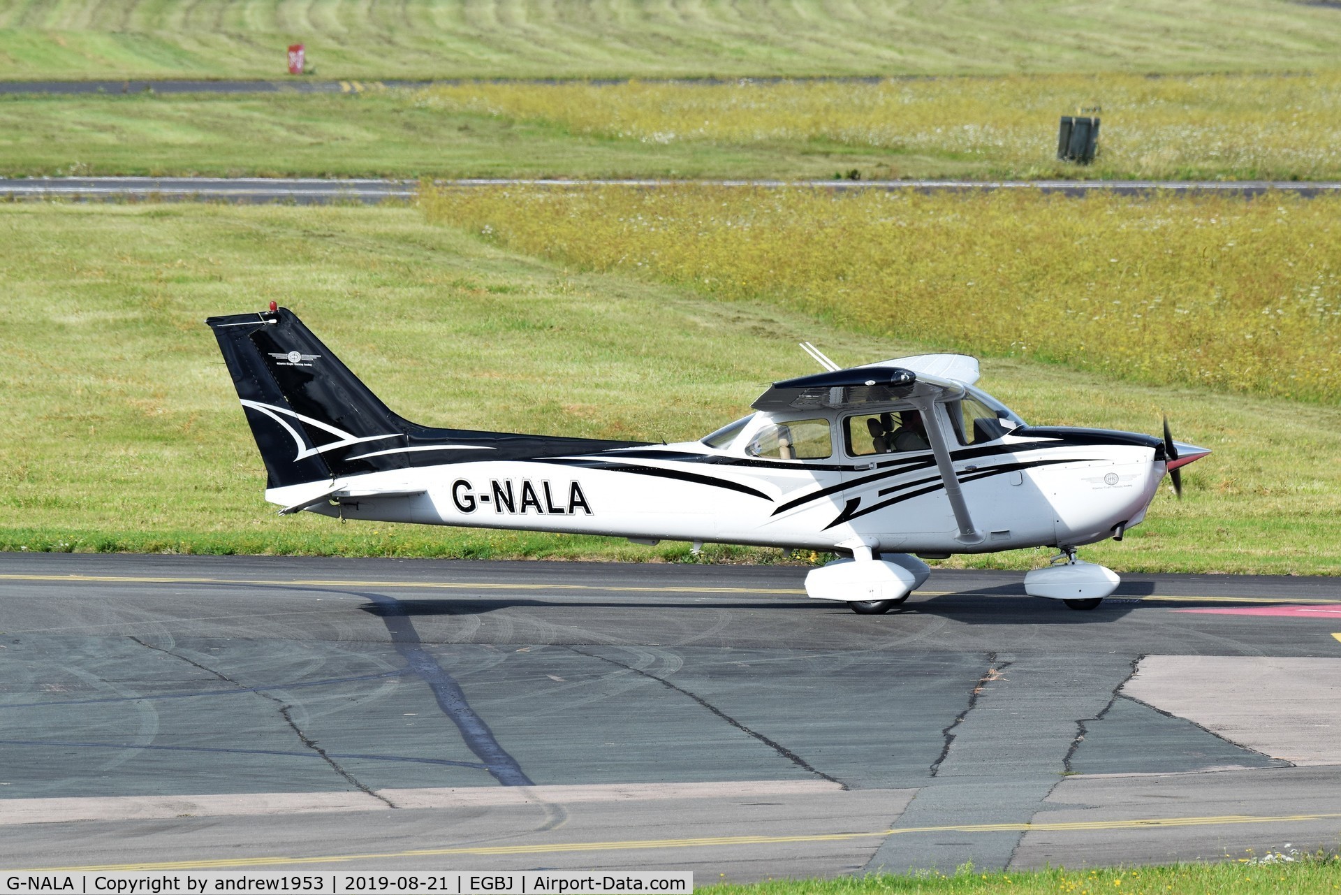 G-NALA, 2006 Cessna 172S Skyhawk SP C/N 172S10214, G-NALA at Gloucestershire Airport.