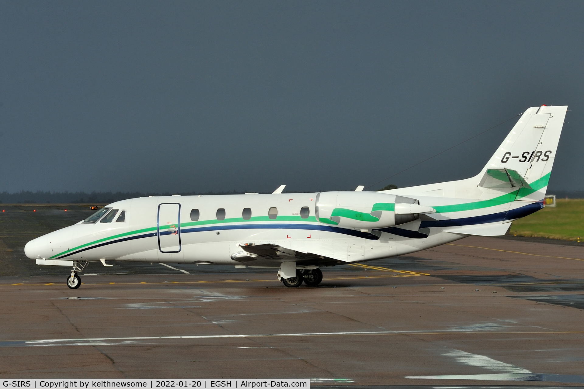 G-SIRS, 2001 Cessna 560XL Citation Excel C/N 560-5185, Arriving at Norwich from Edinburgh.