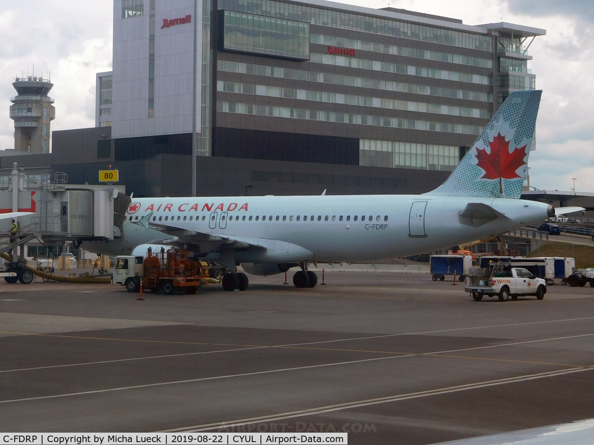C-FDRP, 1990 Airbus A320-211 C/N 122, At Montreal