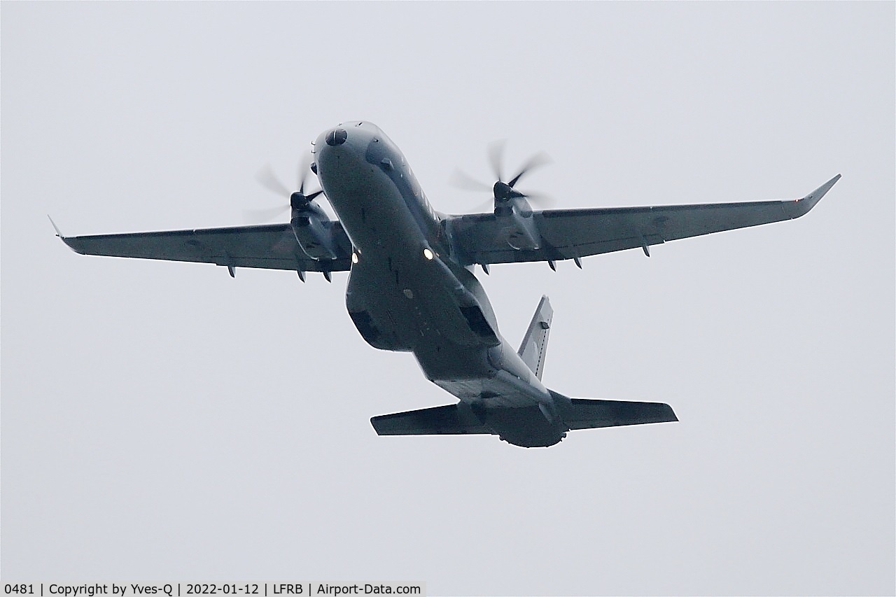 0481, 2021 CASA C-295MW C/N S.172, Airbus Military C295, Take off rwy 25L, Brest-Bretagne airport (LFRB-BES)