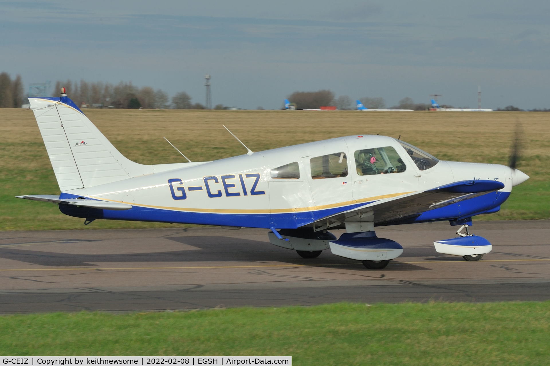 G-CEIZ, 1980 Piper PA-28-161 Cherokee Warrior II C/N 28-8116076, Leaving Norwich for Redhill.