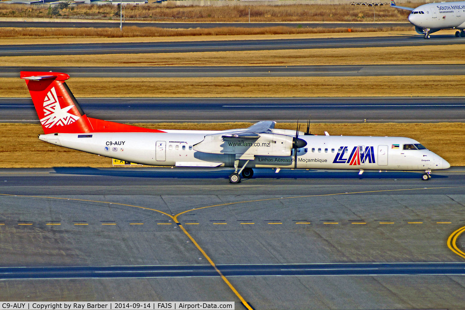 C9-AUY, 2000 De Havilland Canada DHC-8-402Q Dash 8 C/N 4021, C9-AUY   De Havilland Canada DHC-8-402Q Dash 8 [4021] (LAM Mozambique Airlines) Johannesburg Int~ZS 14/09/2014