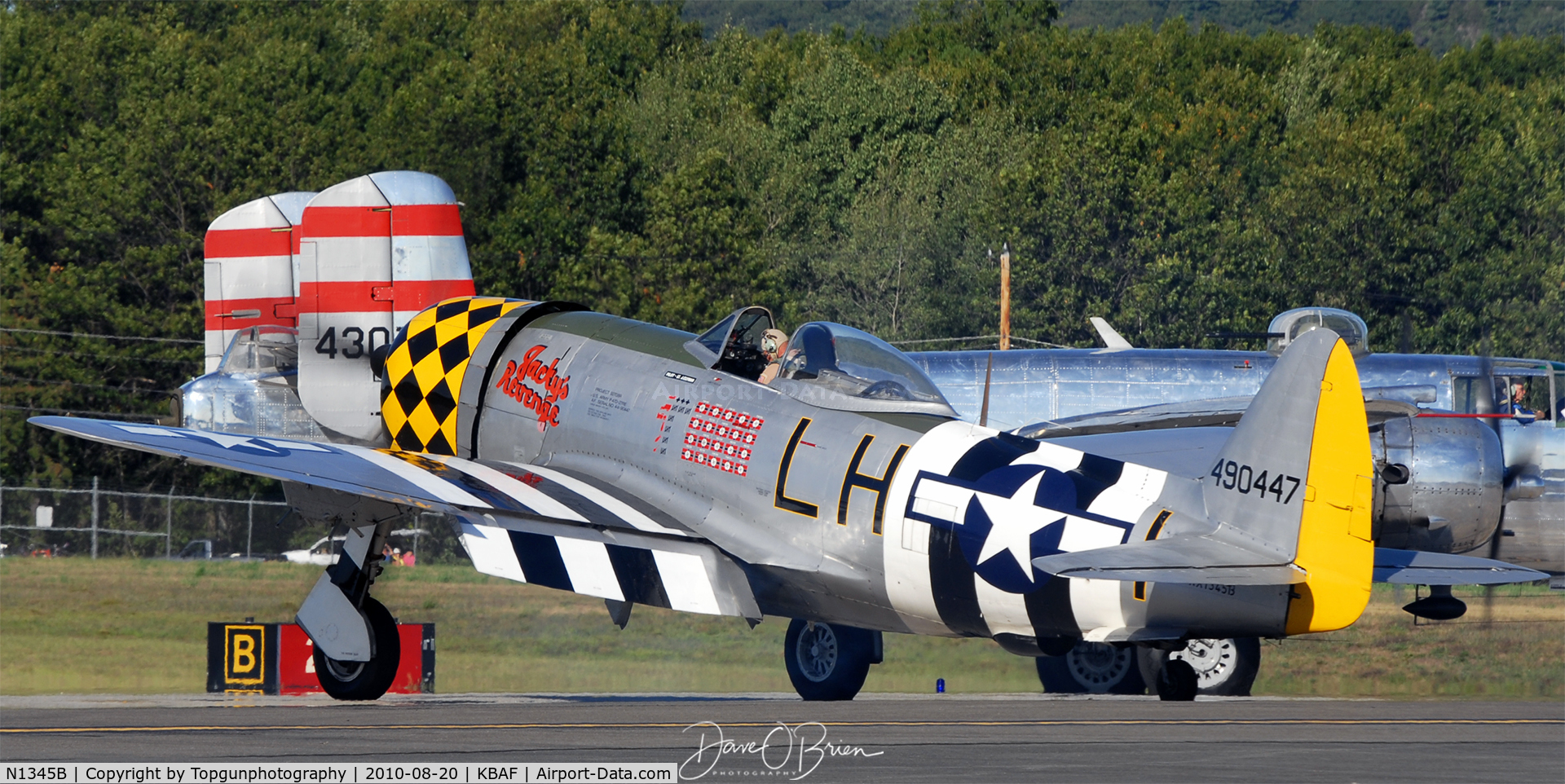 N1345B, 1945 Republic P-47D Thunderbolt C/N 399-55592, Warbirds fire up