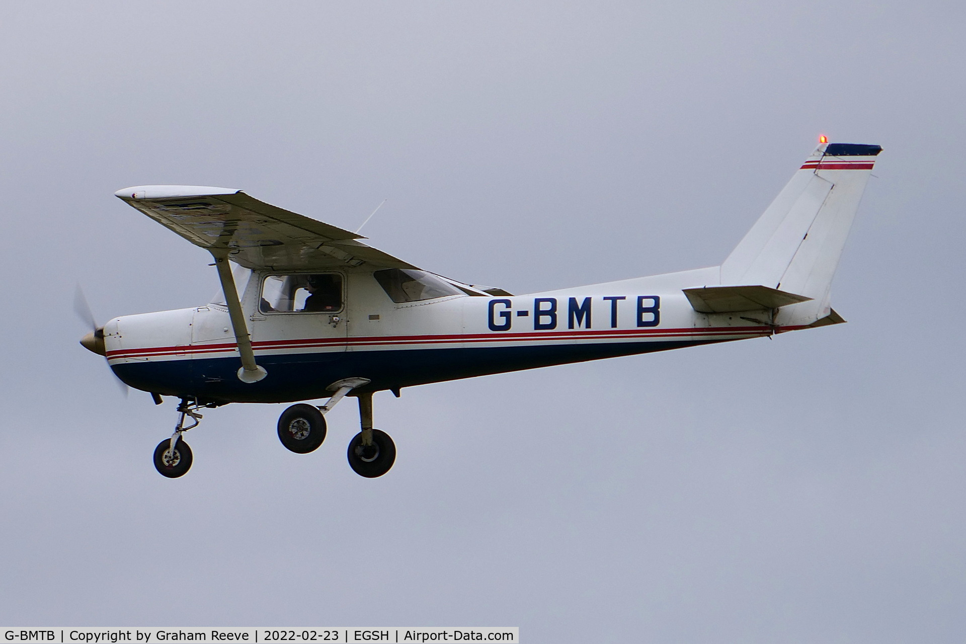 G-BMTB, 1977 Cessna 152 C/N 152-80672, Landing at Norwich.