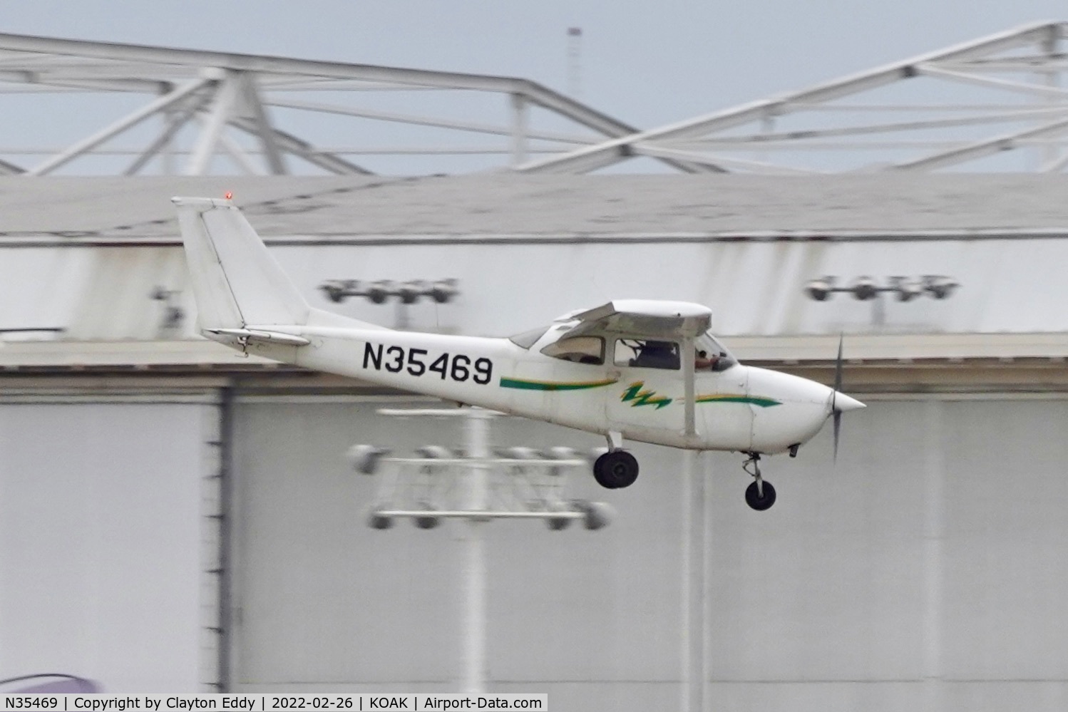 N35469, 1968 Cessna 172I C/N 17256786, Oakland airport 2022.