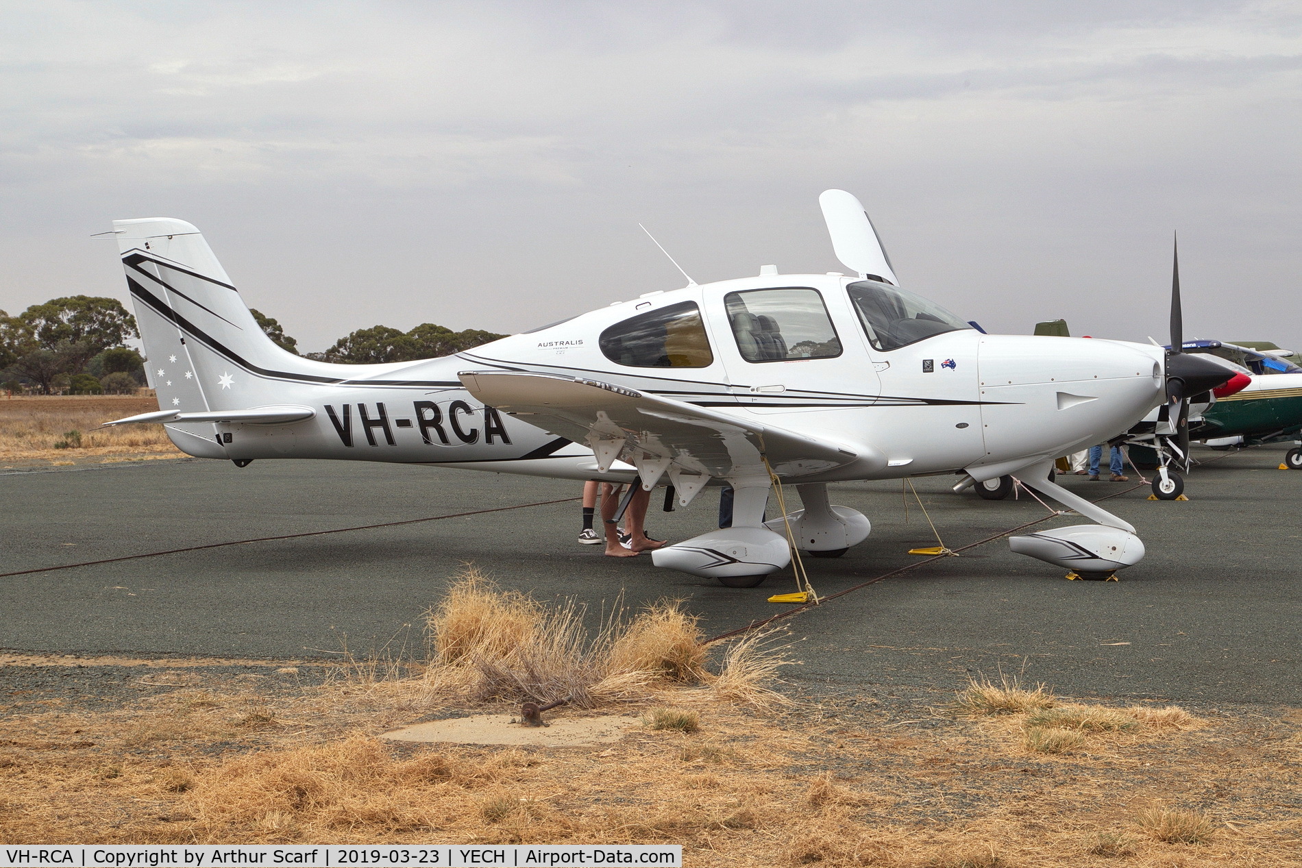 VH-RCA, 2017 Cirrus SR22 C/N 4453, Antique Aircraft Assn of Australia fly in at Echuca Vic 2019
