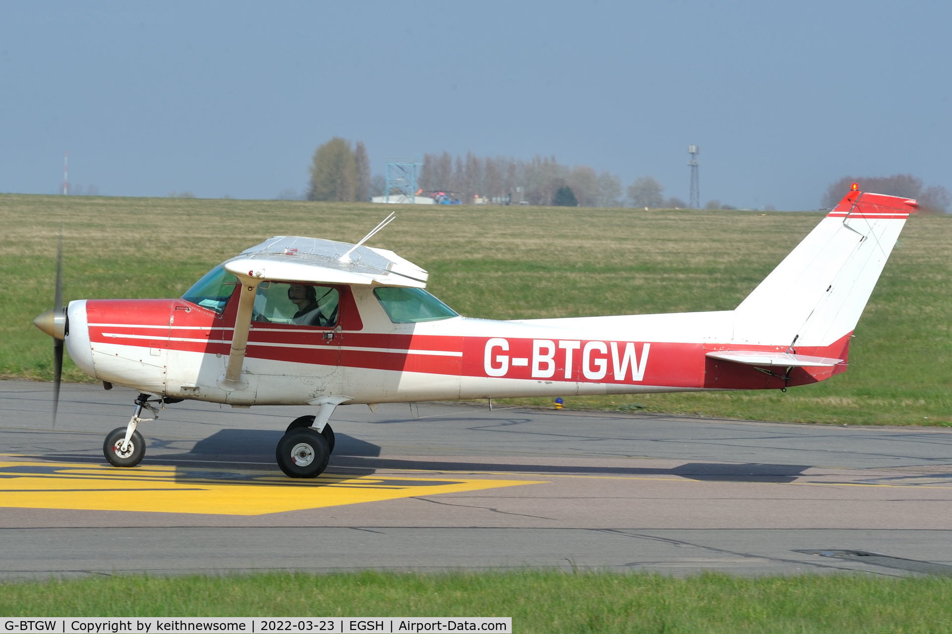 G-BTGW, 1979 Cessna 152 C/N 15279812, Arriving at Norwich from Stapleford.