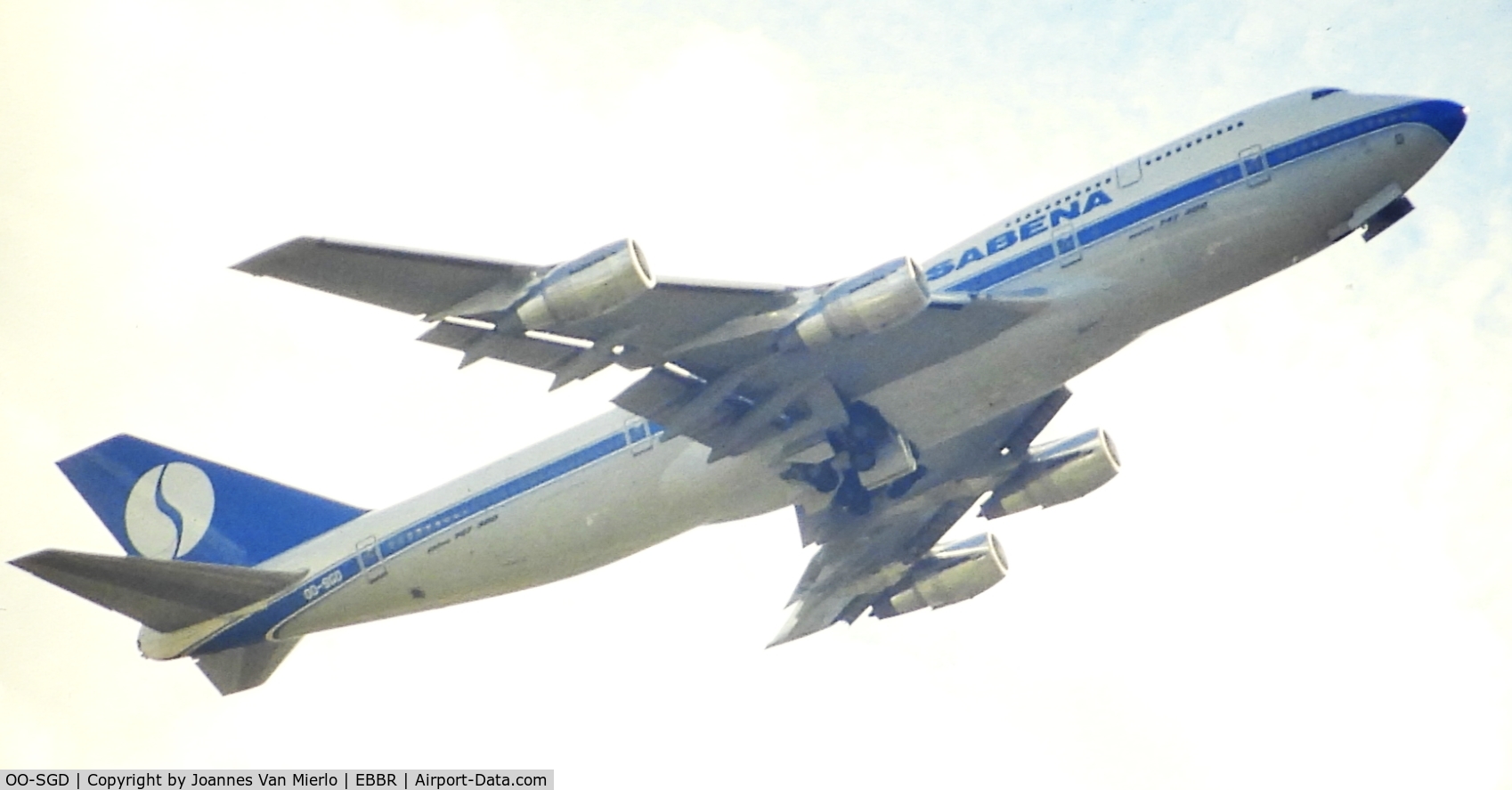 OO-SGD, 1990 Boeing 747-329M/SF C/N 24837/810, Slide scan EBBR 25R '90s