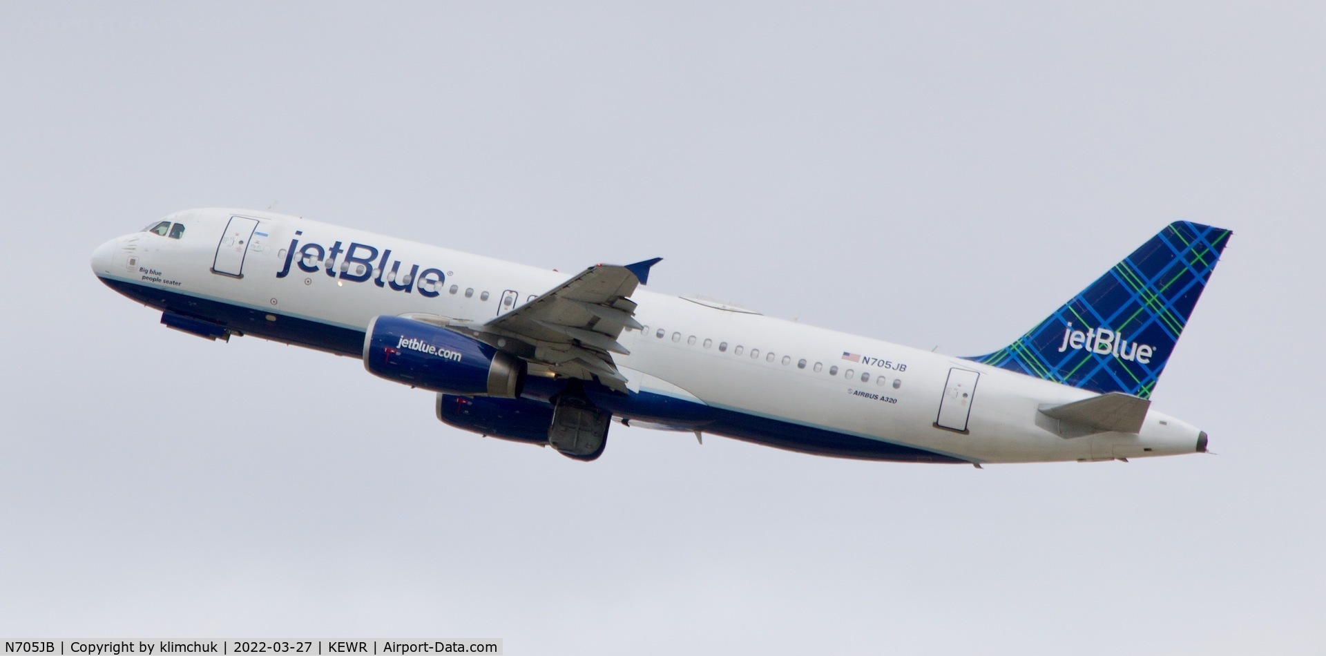 N705JB, 2008 Airbus A320-232 C/N 3416, Taking off