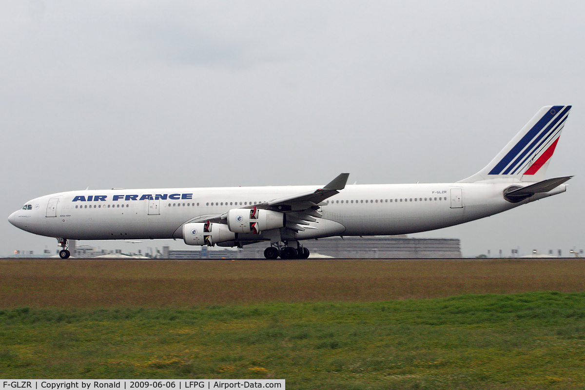 F-GLZR, 1999 Airbus A340-313X C/N 307, at cdg