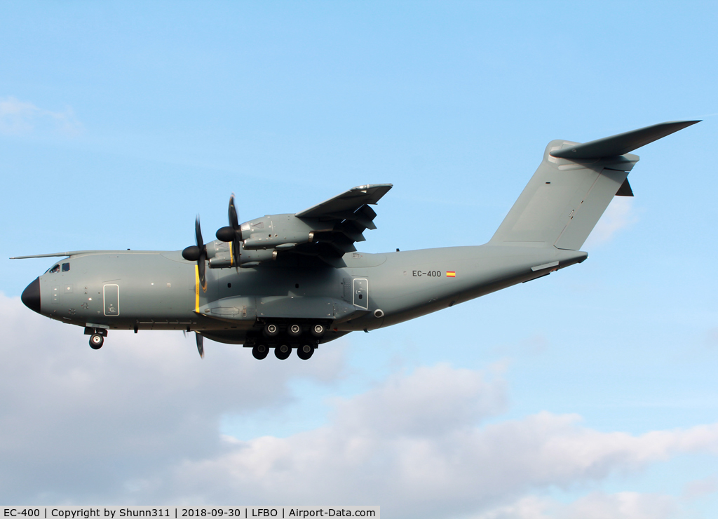 EC-400, 2015 Airbus A400M Atlas C/N 022, Landing rwy 32L with RAF markings removed...