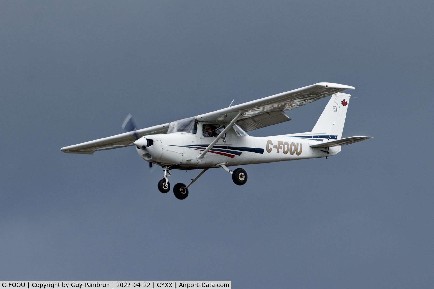 C-FOOU, 1978 Cessna 152 C/N 15282352, Landing on 19