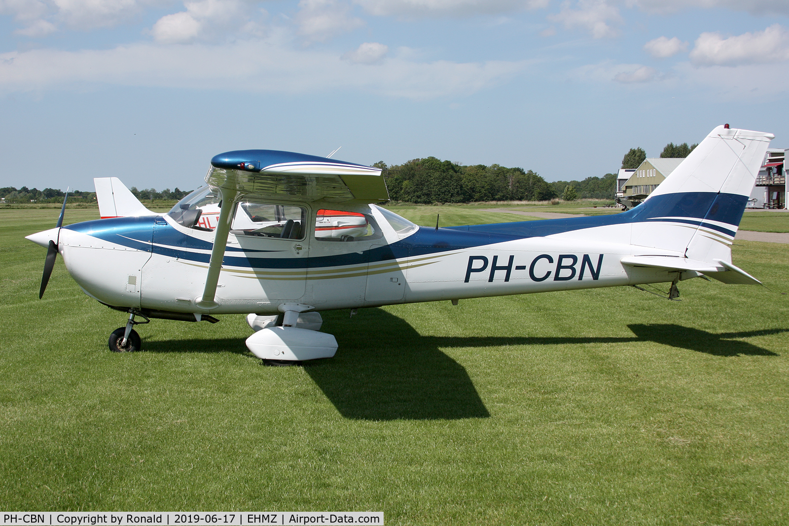 PH-CBN, 1980 Reims F172N Skyhawk C/N 1985, at ehmz