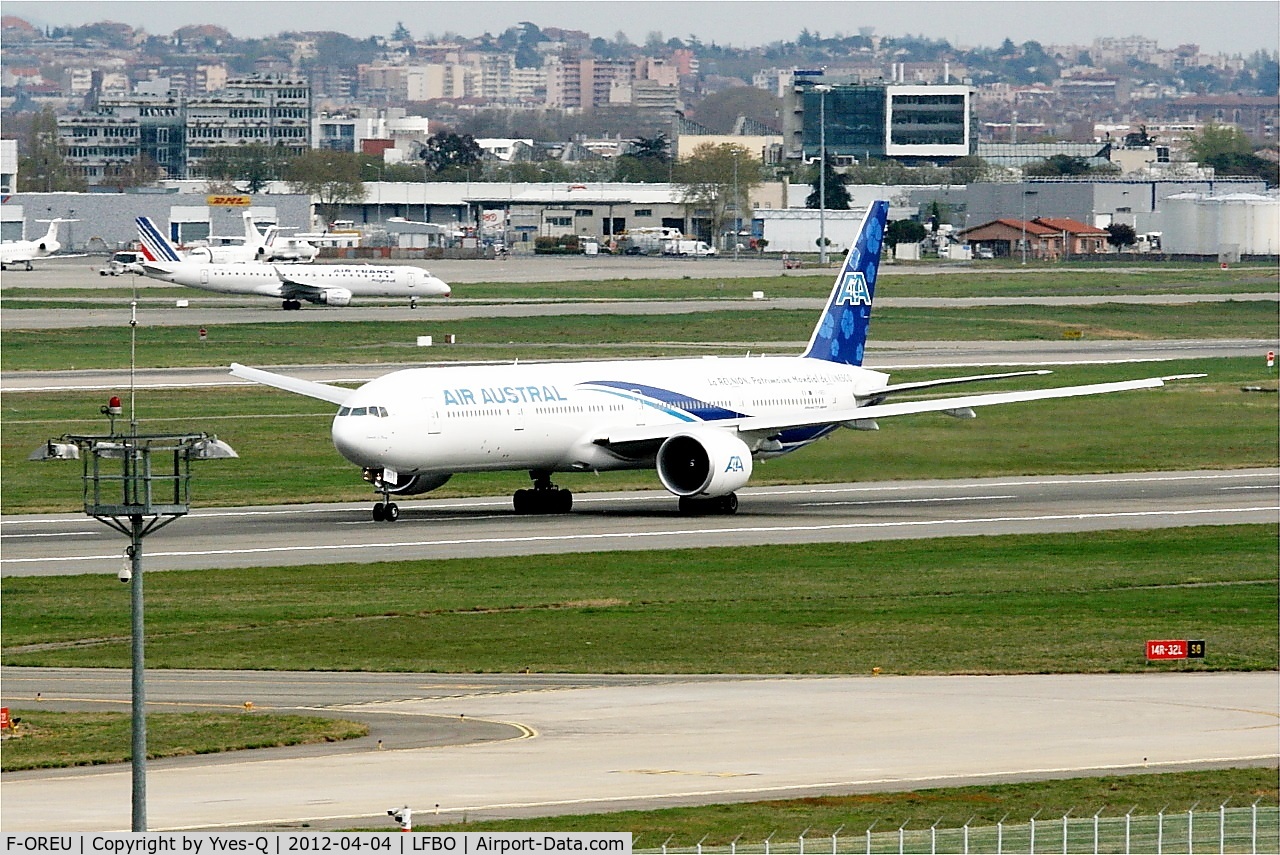 F-OREU, 2010 Boeing 777-39M/ER C/N 37434, Boeing 777-39ER, Take off run rwy 32L Toulouse-Blagnac Airport (LFBO-TLS)