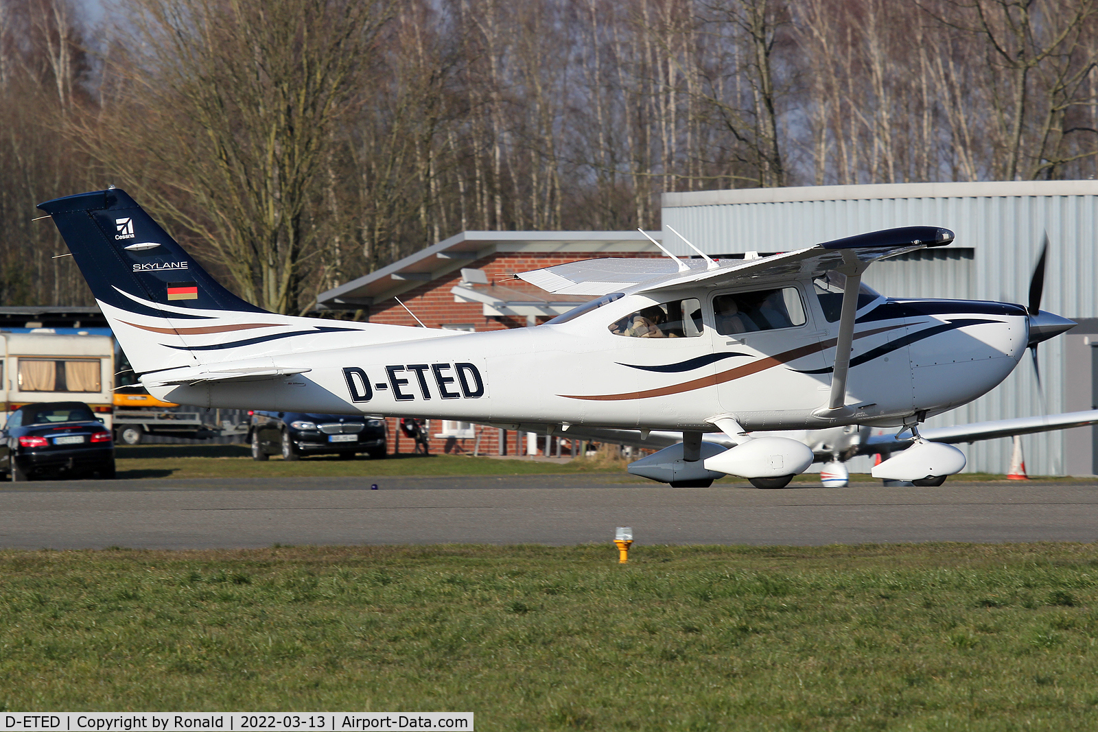 D-ETED, 2007 Cessna 182T Skylane C/N 18282111, at edls