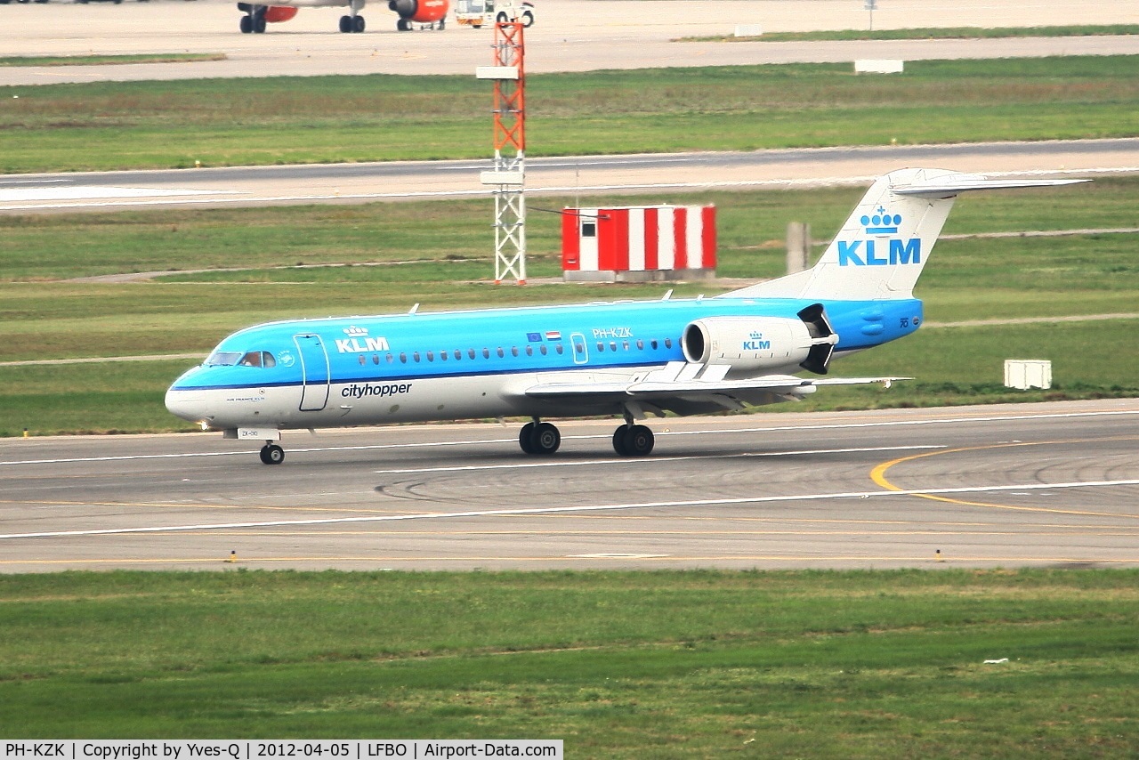 PH-KZK, 1997 Fokker 70 (F-28-0070) C/N 11581, Fokker 70 - reverse thrust landing rwy 32L, Toulouse Blagnac Airport (LFBO-TLS)
