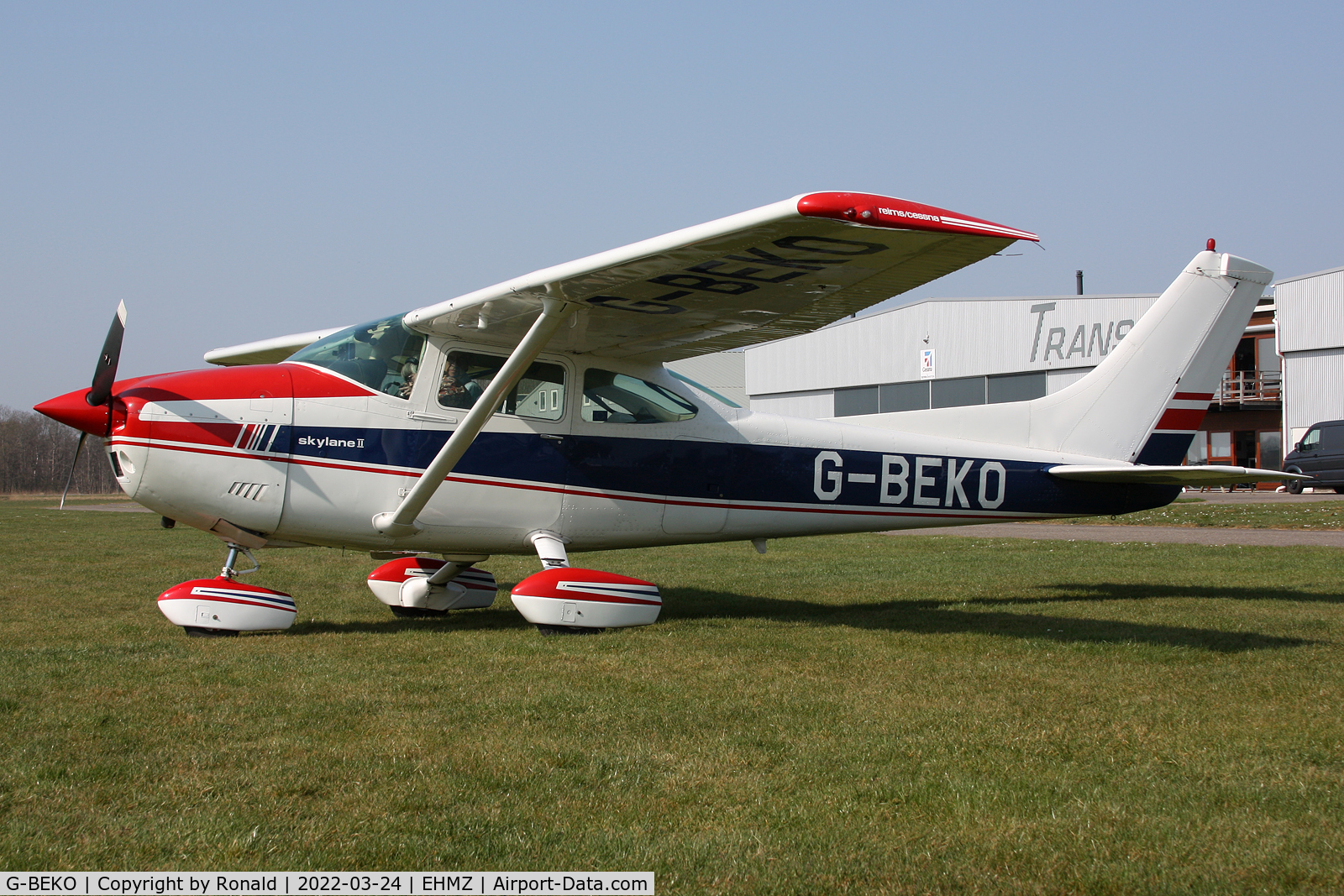 G-BEKO, 1977 Reims F182Q Skylane C/N F1820037, at ehmz