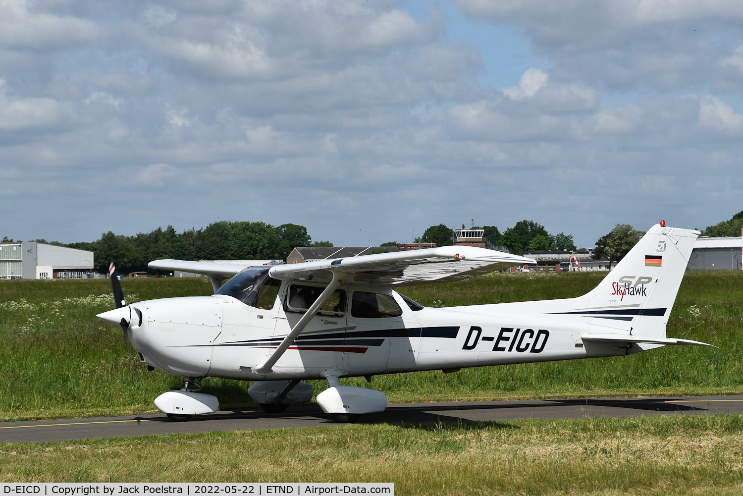 D-EICD, Cessna 172S Skyhawk SP C/N 172S9231, Taxiing at Flugplatz Diepholz